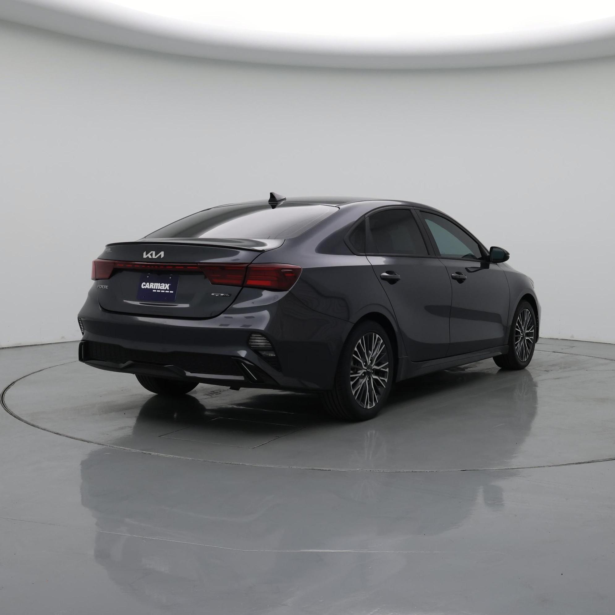Thumbnail: 2023 Kia Forte - 8