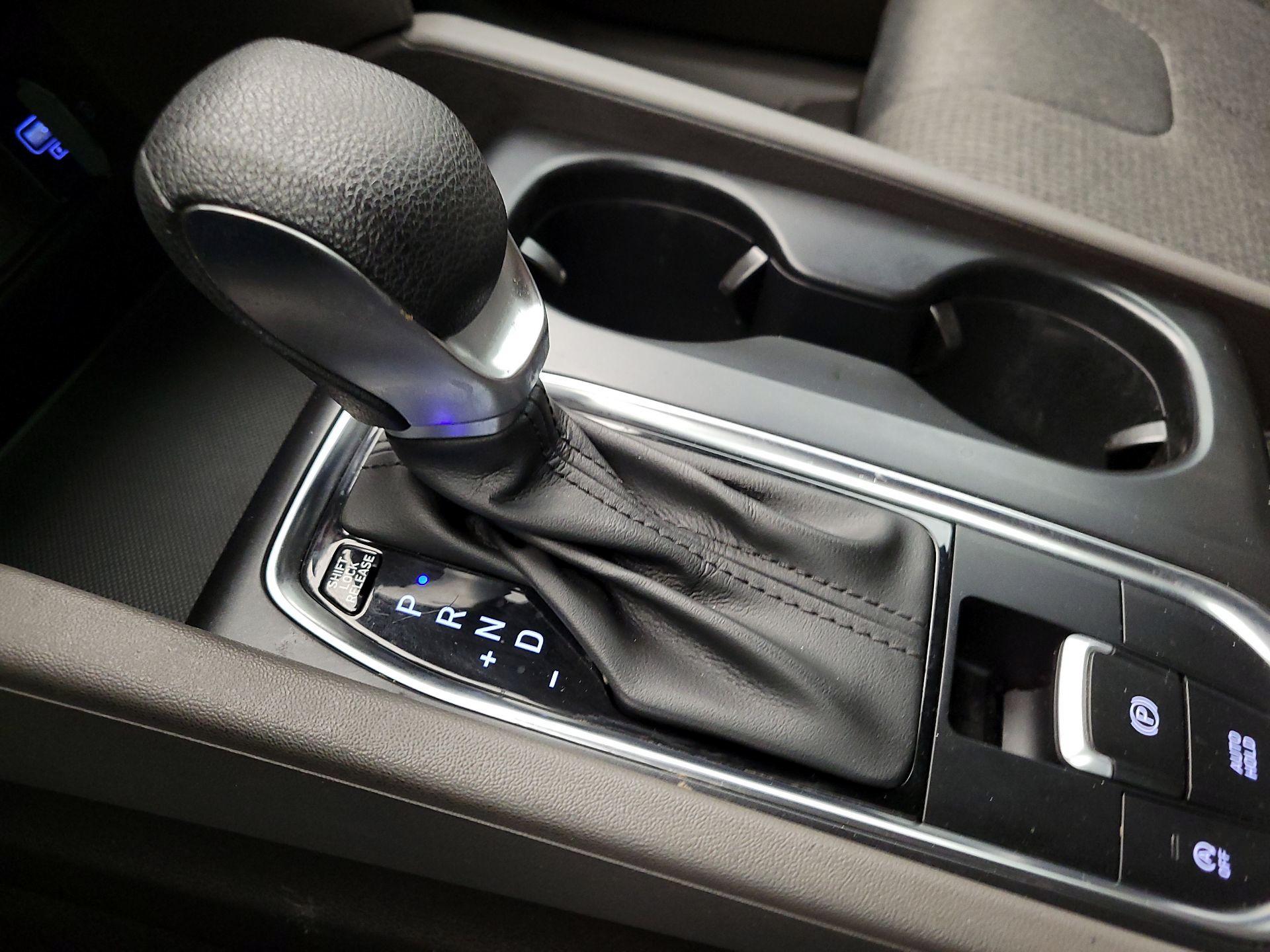 Thumbnail: 2020 Hyundai Santa Fe - 17