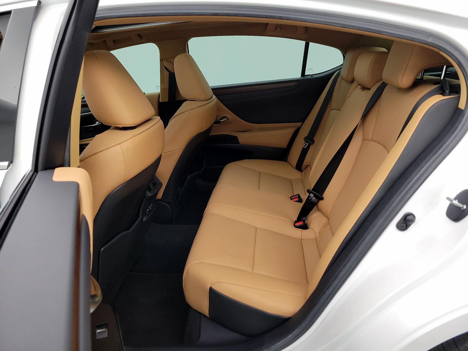 Thumbnail: 2025 Lexus ES - 20