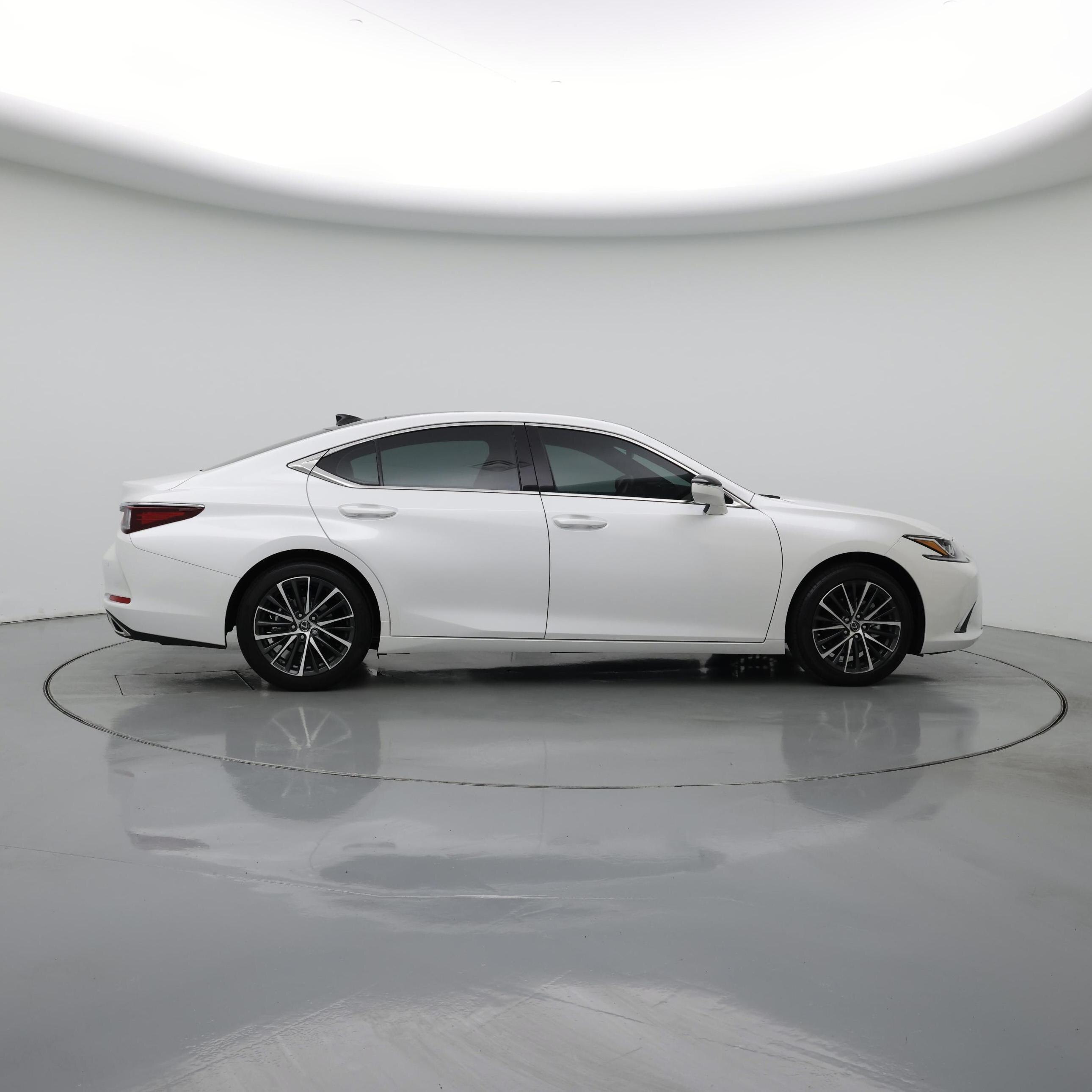 Thumbnail: 2025 Lexus ES - 7