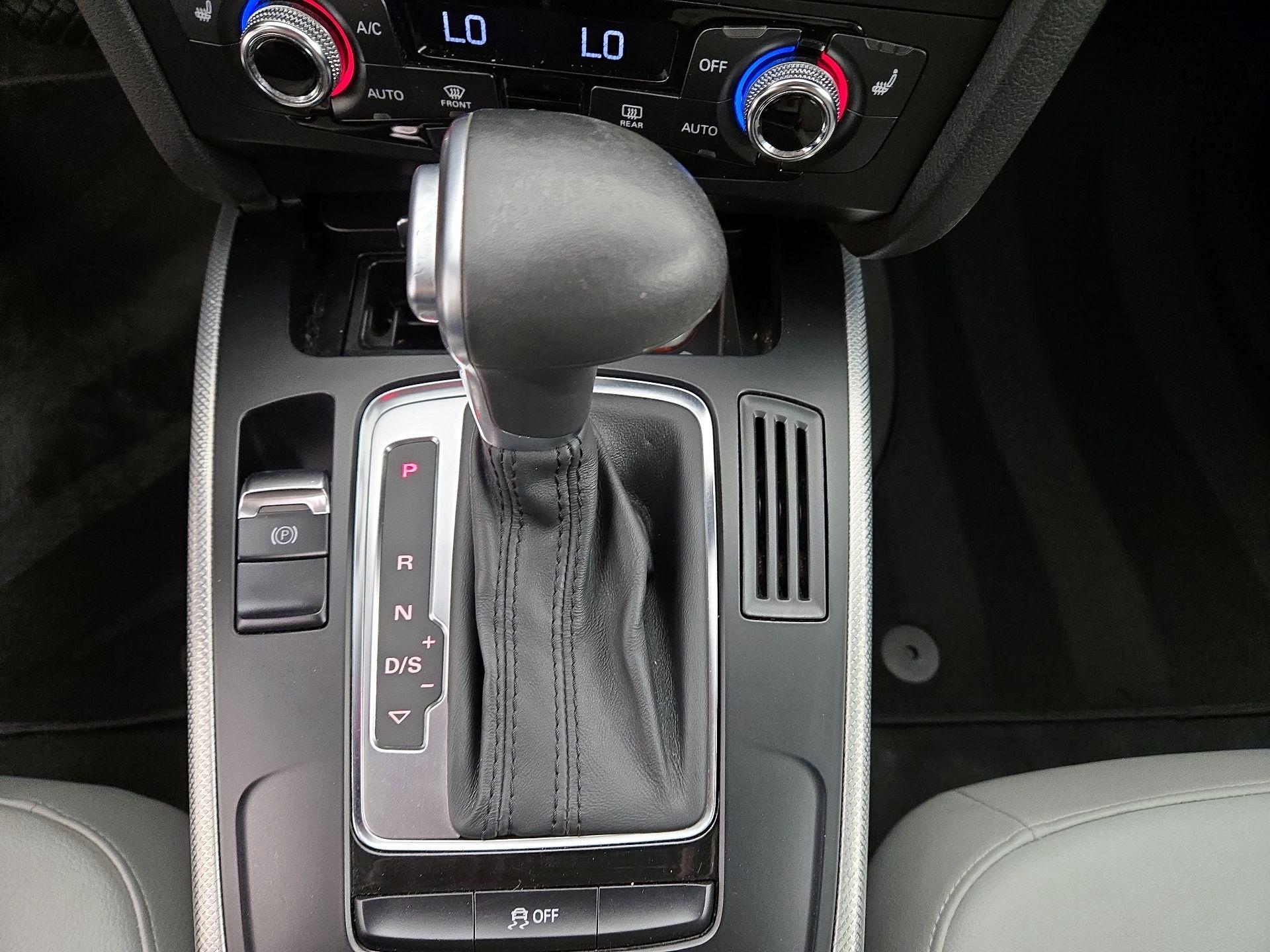 Thumbnail: 2015 Audi A4 - 16