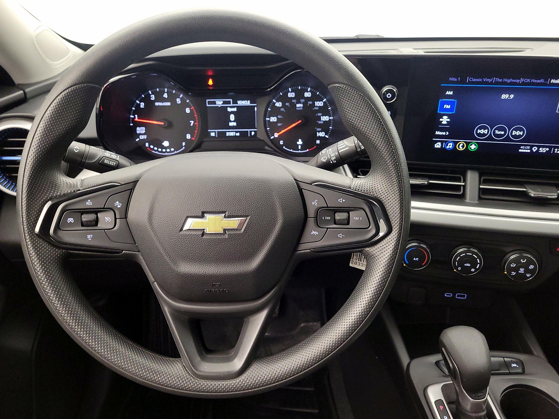 Thumbnail: 2024 Chevrolet Trax - 10