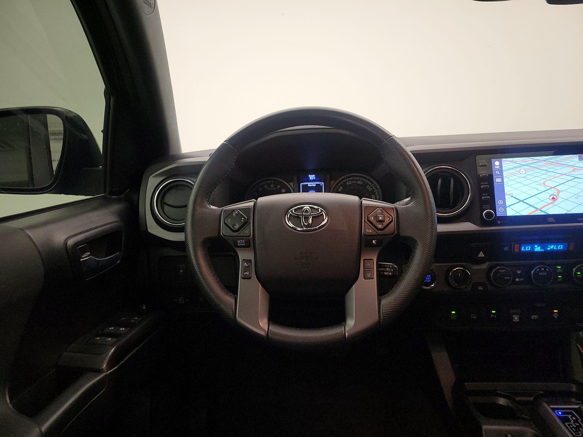 Thumbnail: 2022 Toyota Tacoma - 10