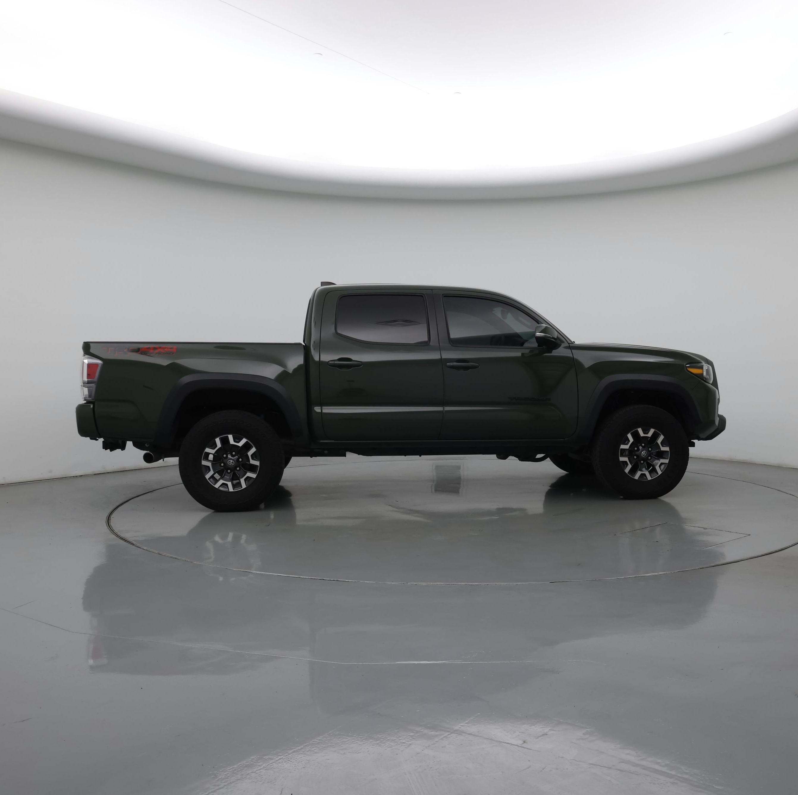 Thumbnail: 2022 Toyota Tacoma - 7