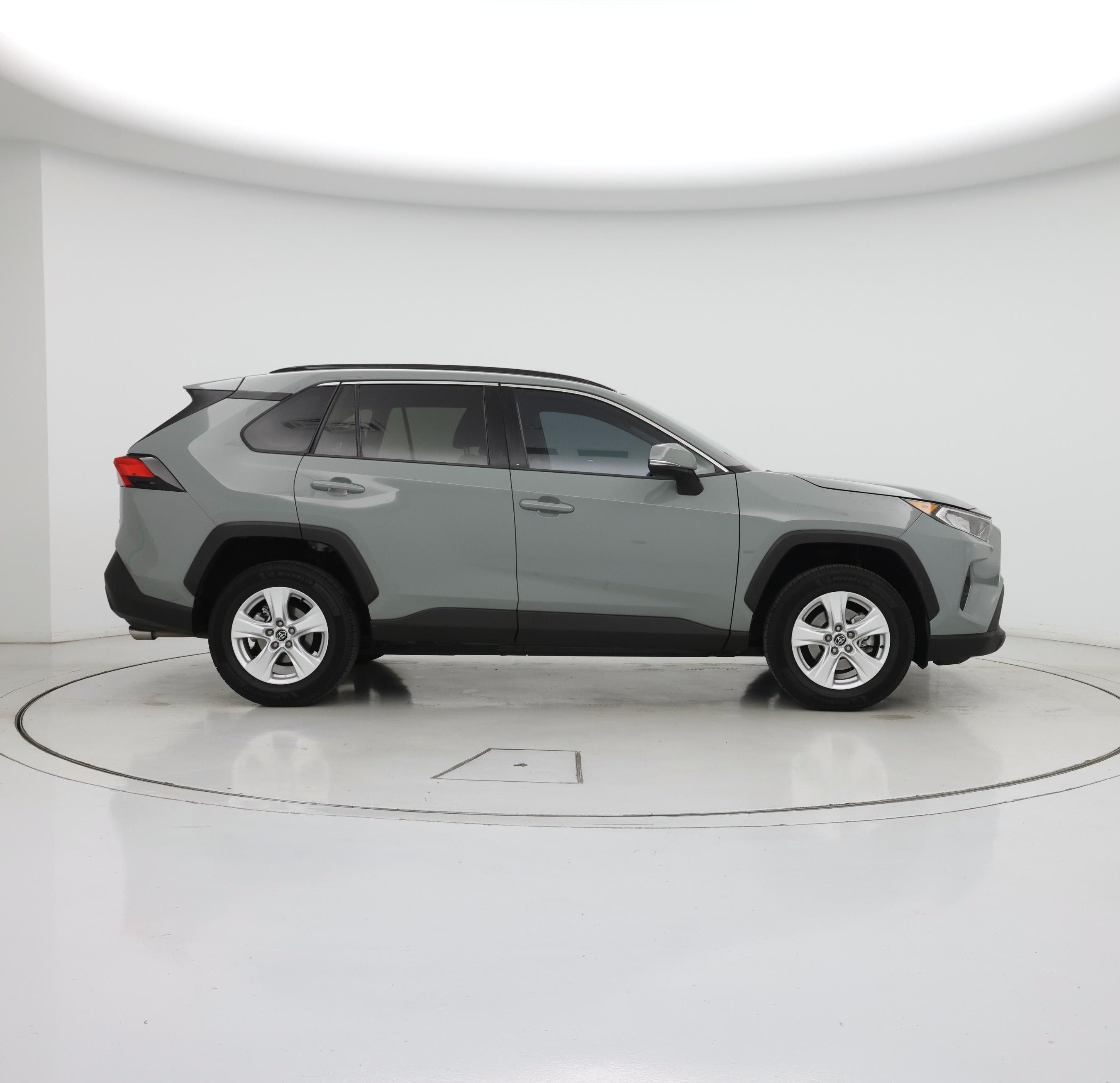 Thumbnail: 2020 Toyota RAV4 - 7