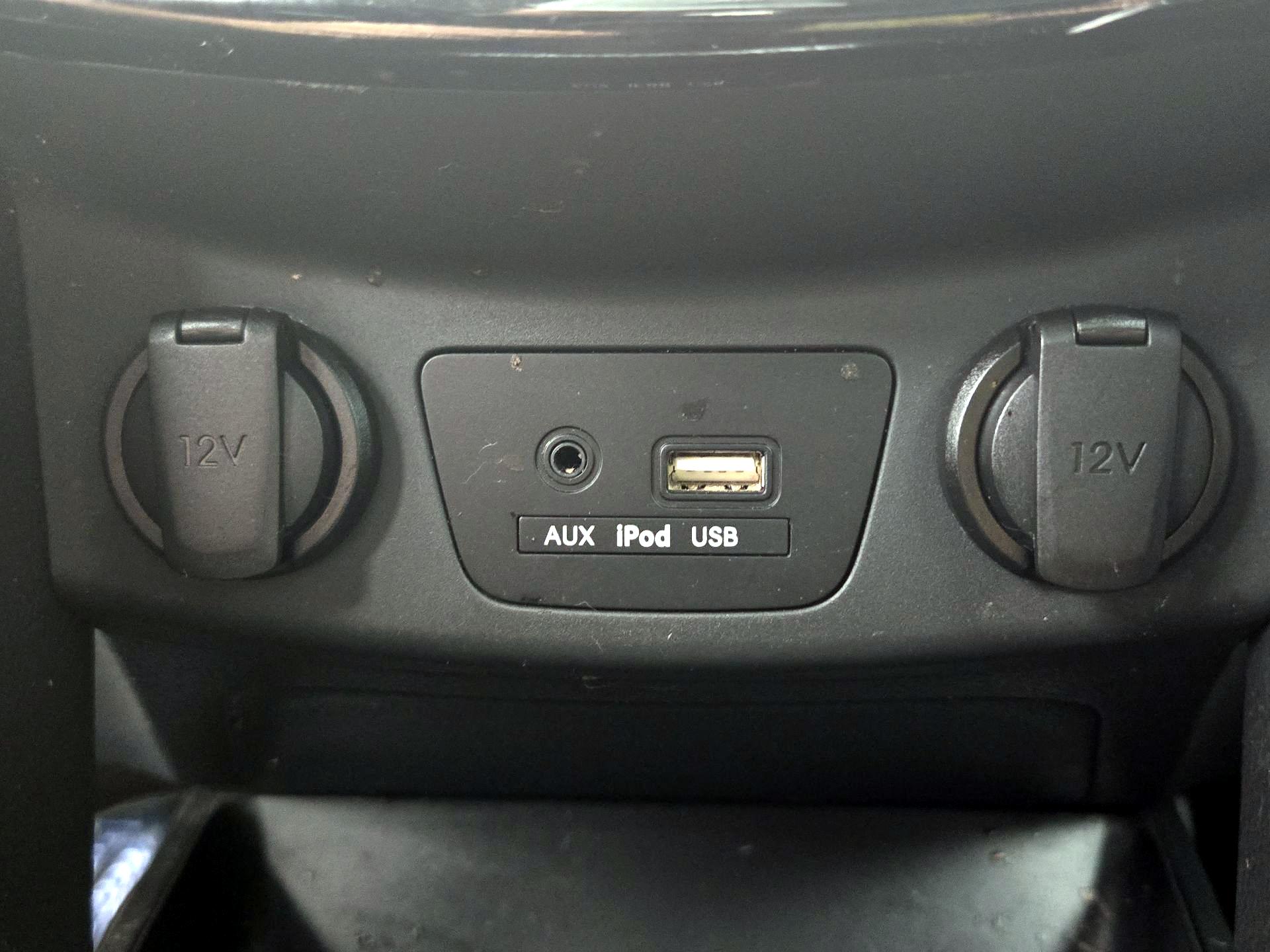Thumbnail: 2016 Hyundai Elantra - 17