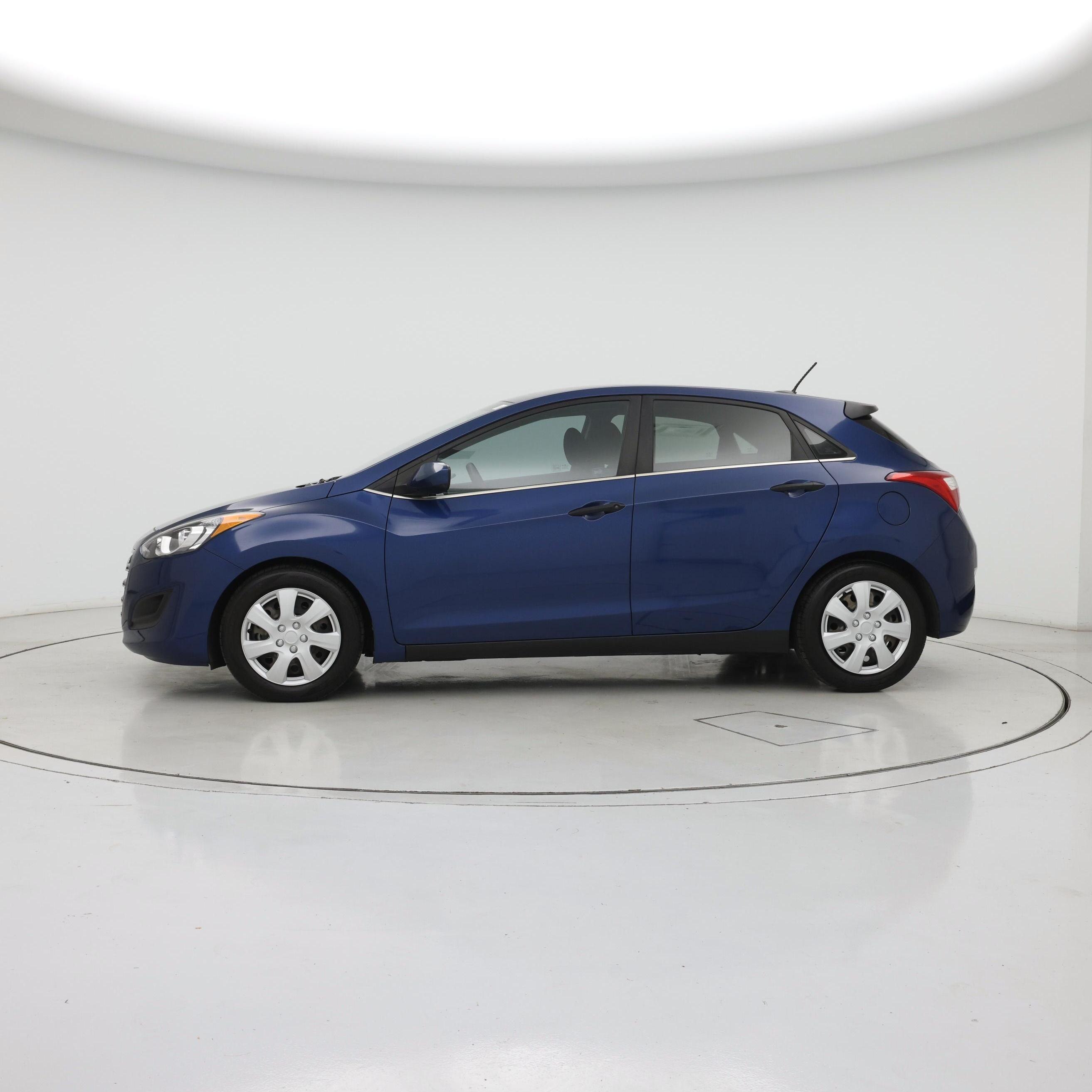 Thumbnail: 2016 Hyundai Elantra - 3