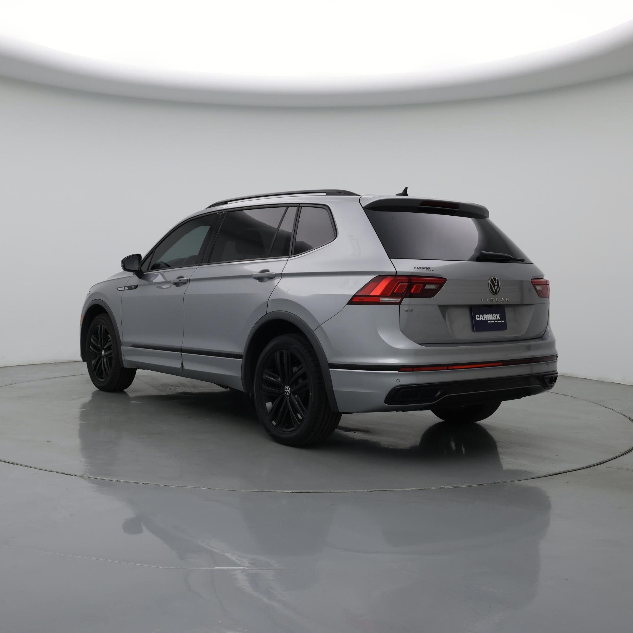 Thumbnail: 2022 Volkswagen Tiguan - 2
