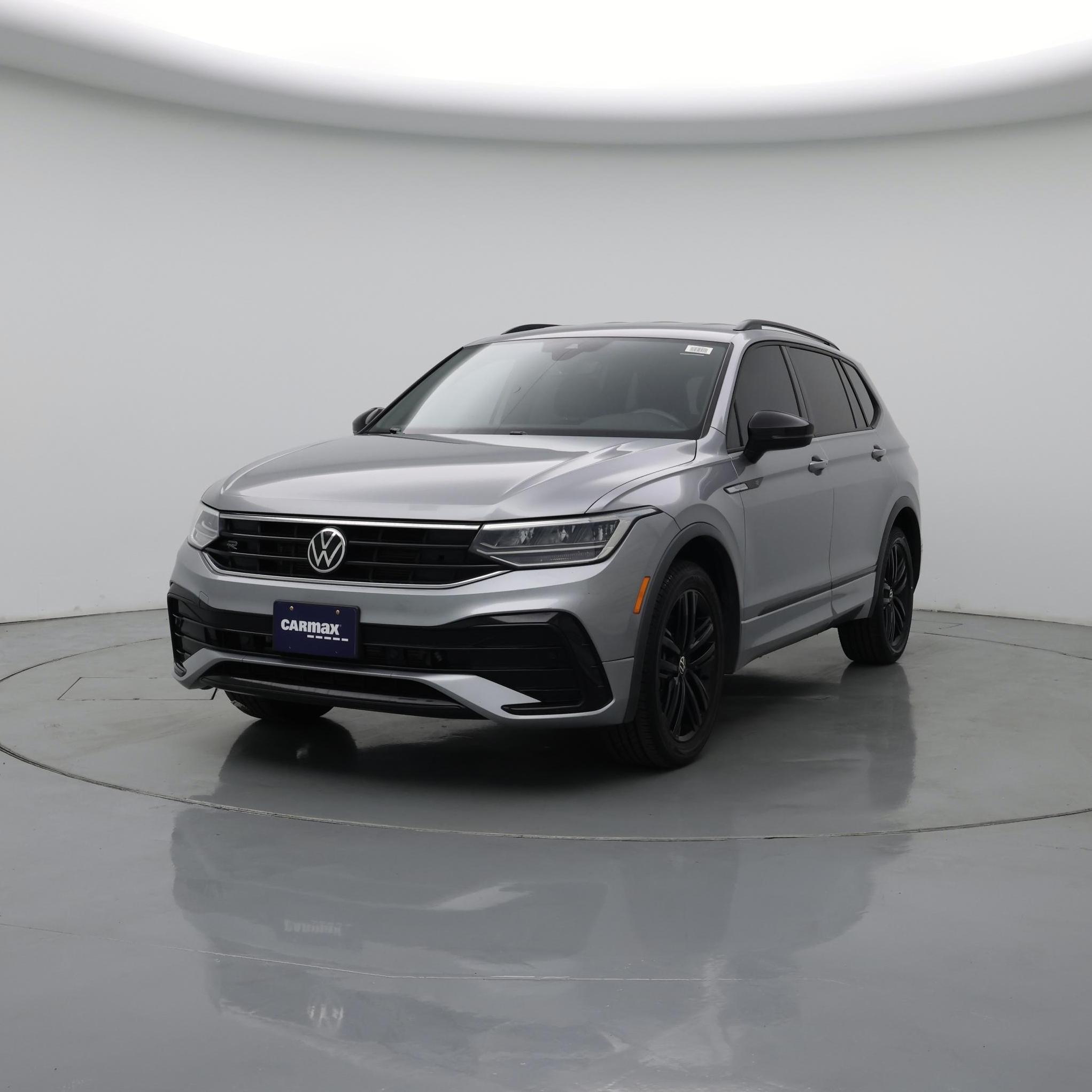 Thumbnail: 2022 Volkswagen Tiguan - 4