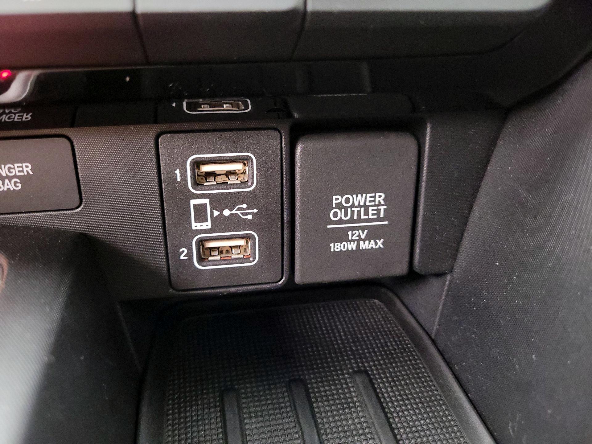 Thumbnail: 2021 Honda Insight - 18