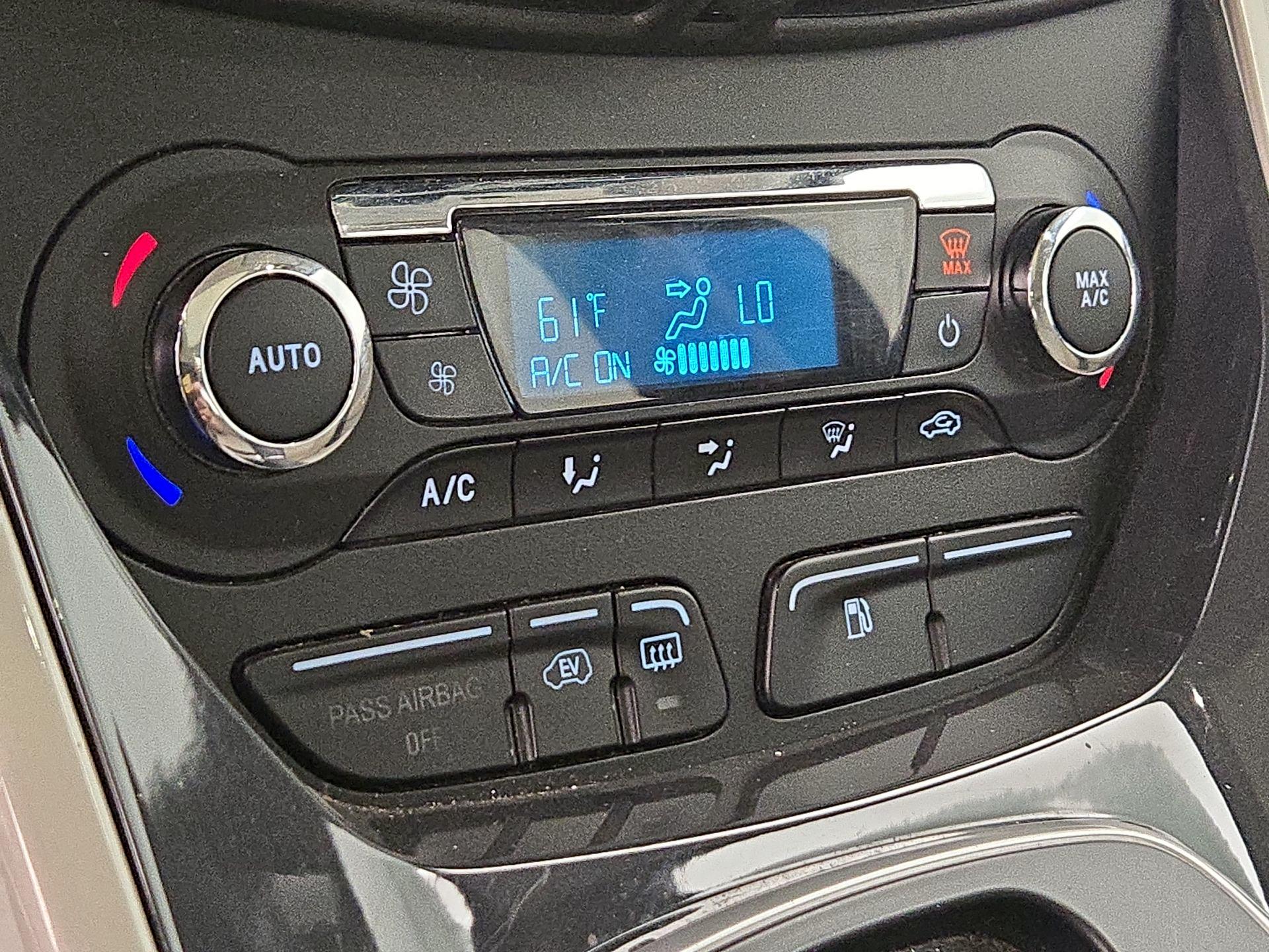 Thumbnail: 2014 Ford C-Max - 15