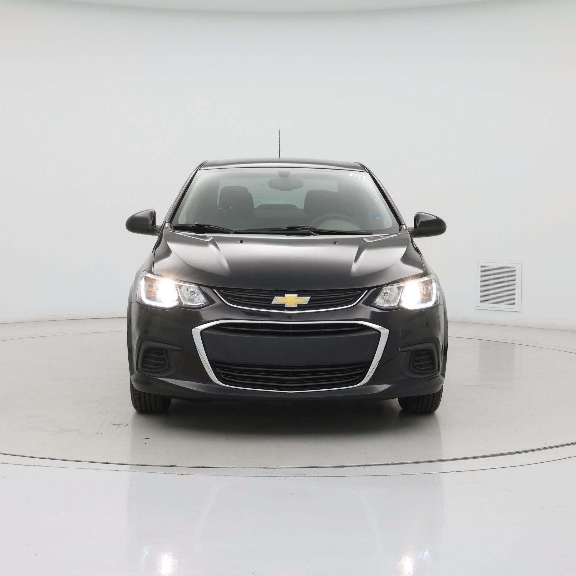 Thumbnail: 2017 Chevrolet Sonic - 5