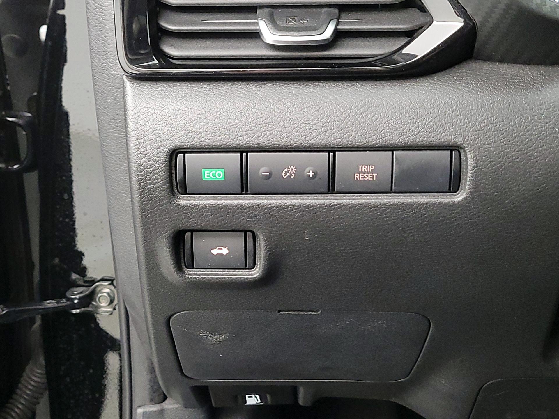 Thumbnail: 2022 Nissan Sentra - 13