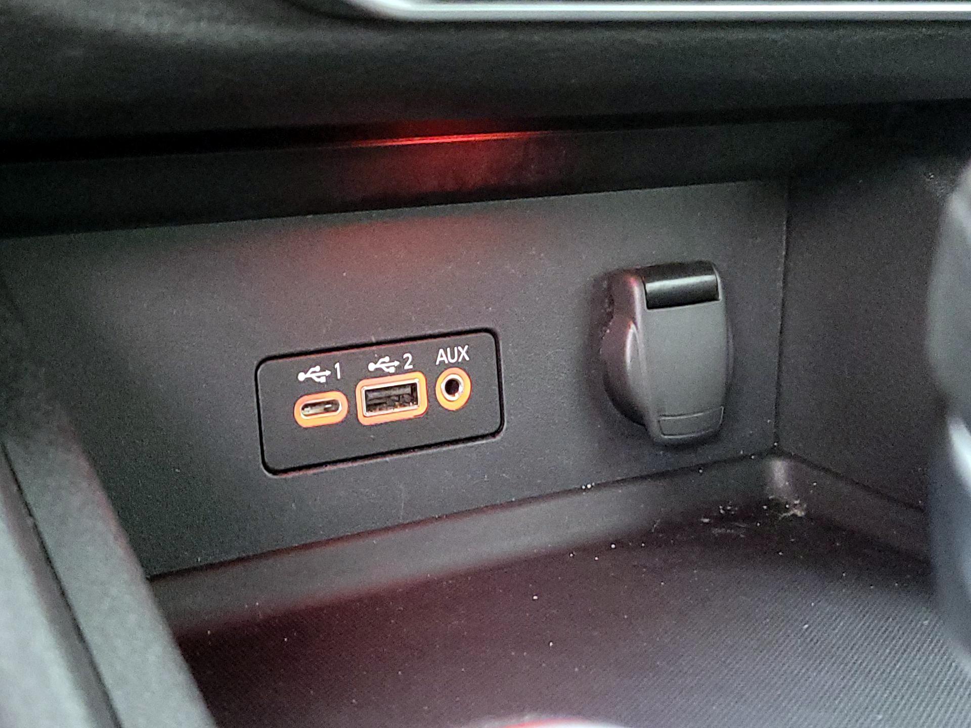 Thumbnail: 2022 Nissan Sentra - 18