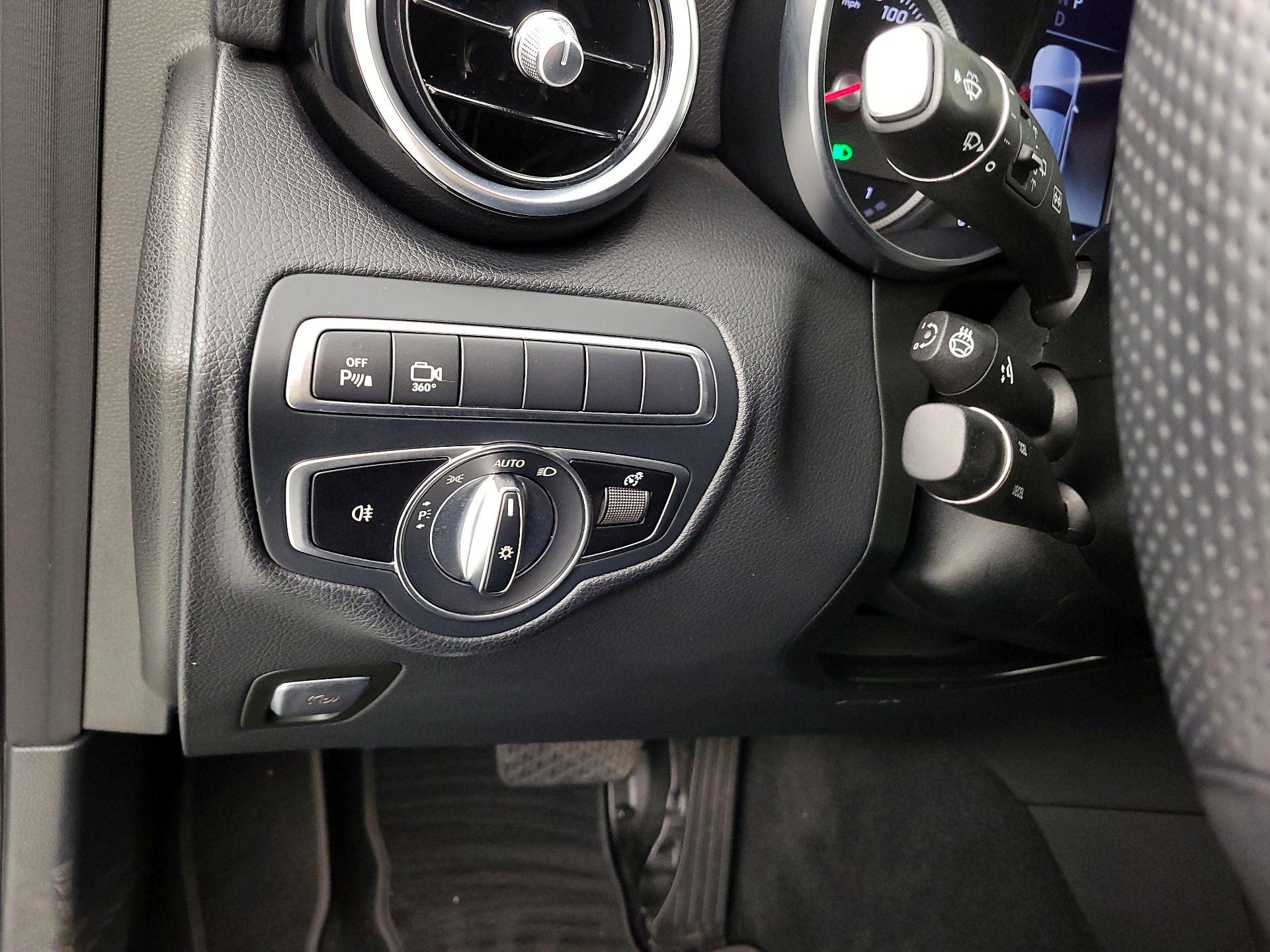 Thumbnail: 2019 Mercedes-Benz GLC - 13