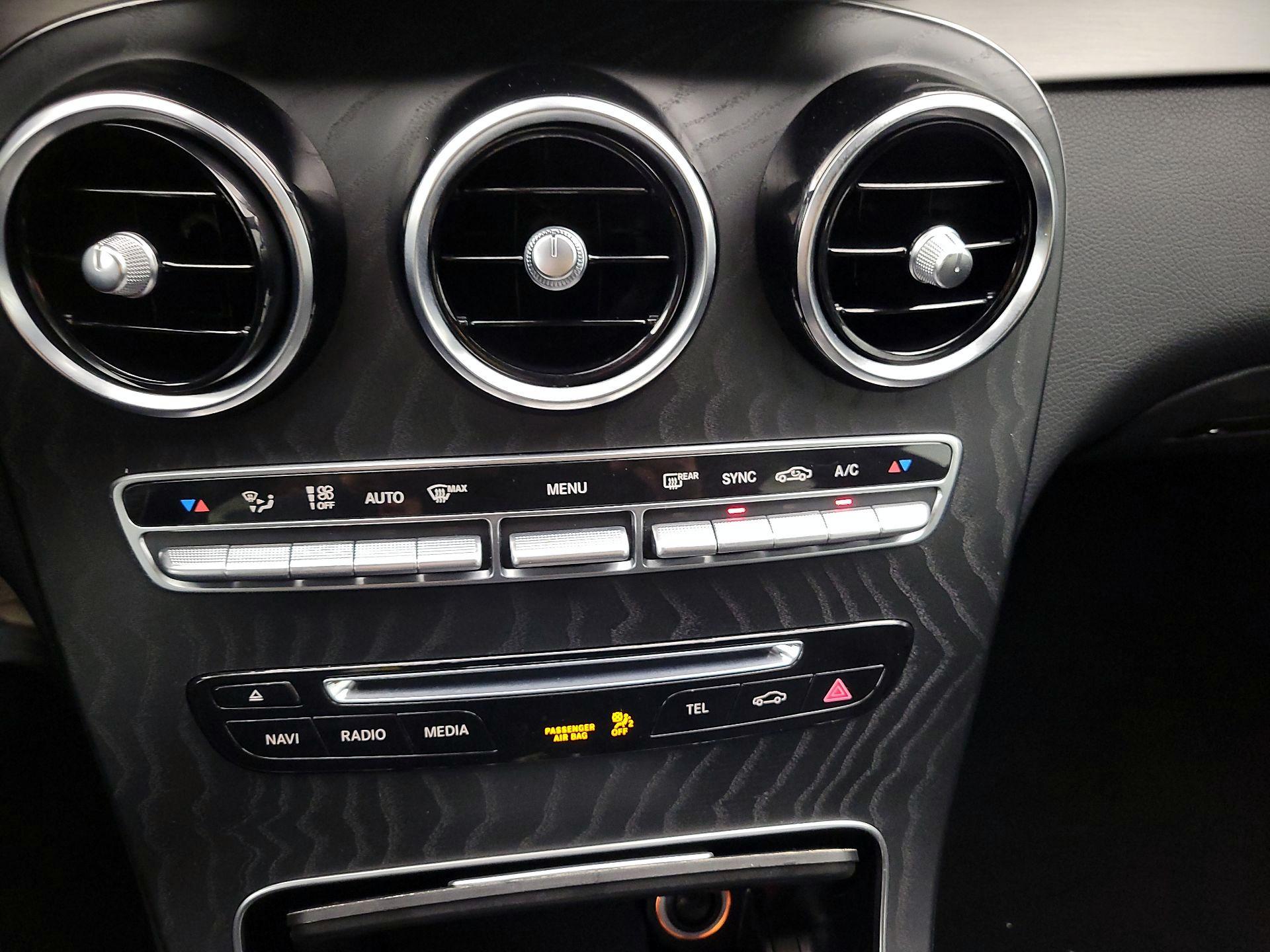 Thumbnail: 2019 Mercedes-Benz GLC - 16