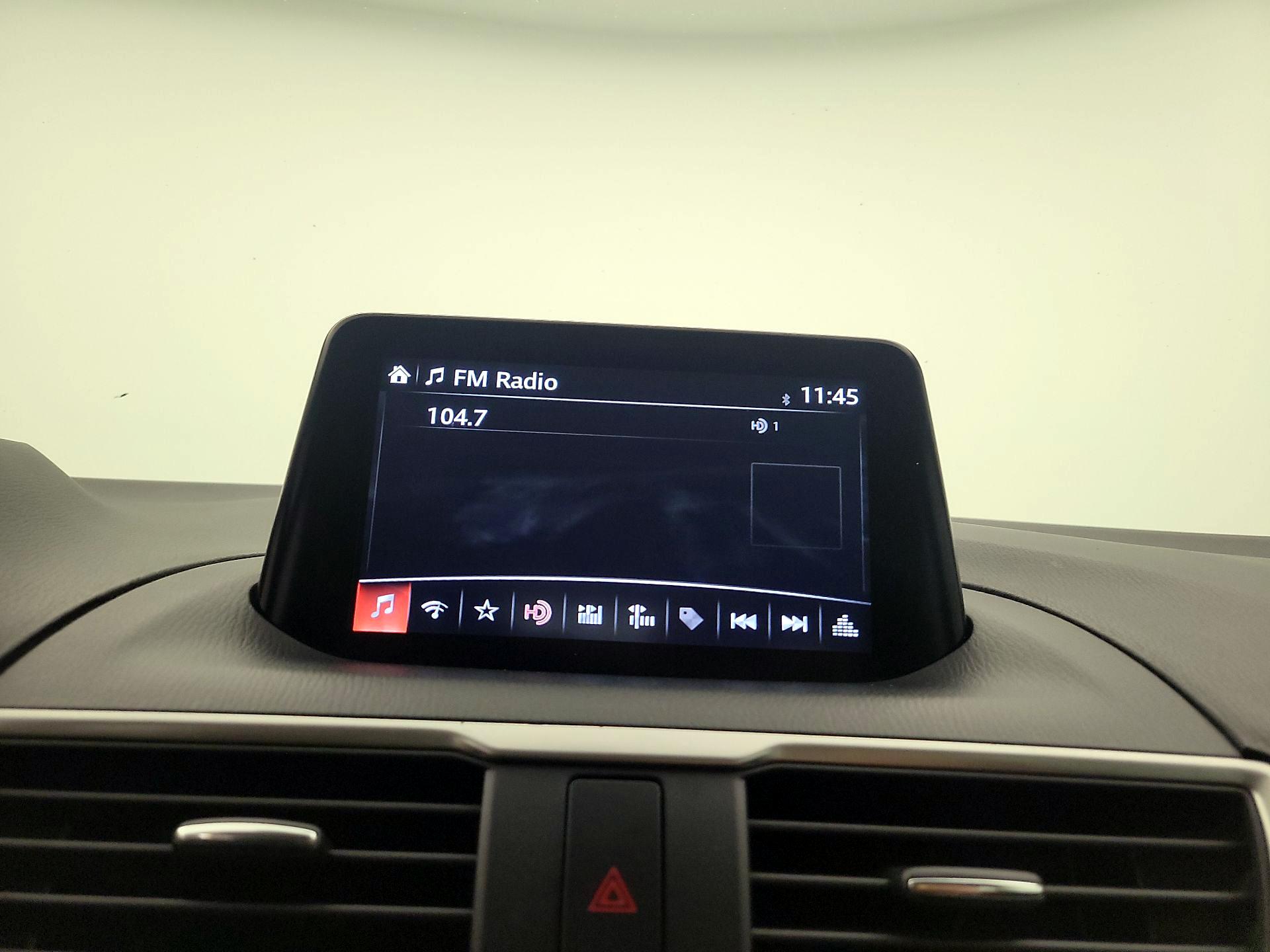 Thumbnail: 2017 Mazda Mazda3 - 16