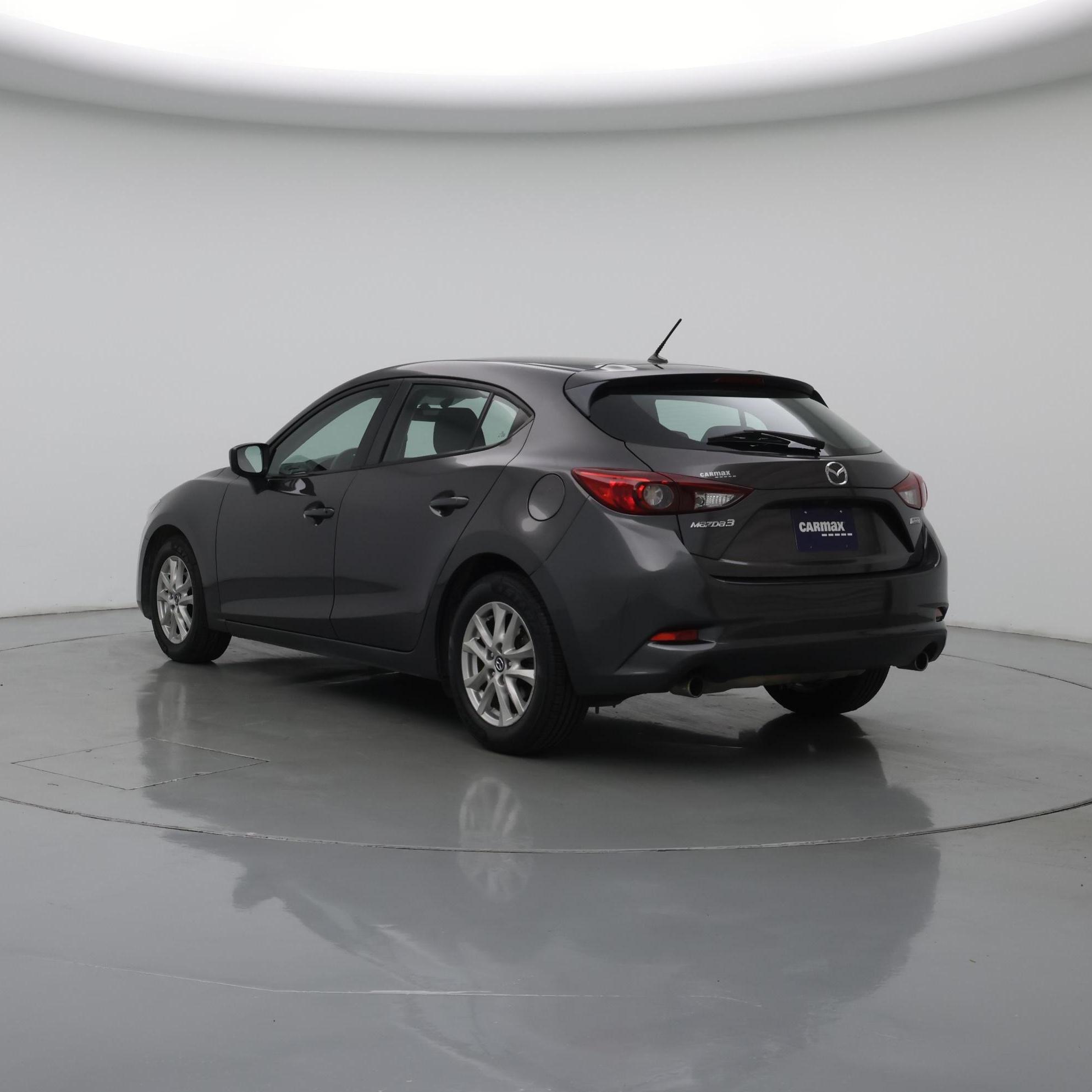 Thumbnail: 2017 Mazda Mazda3 - 2