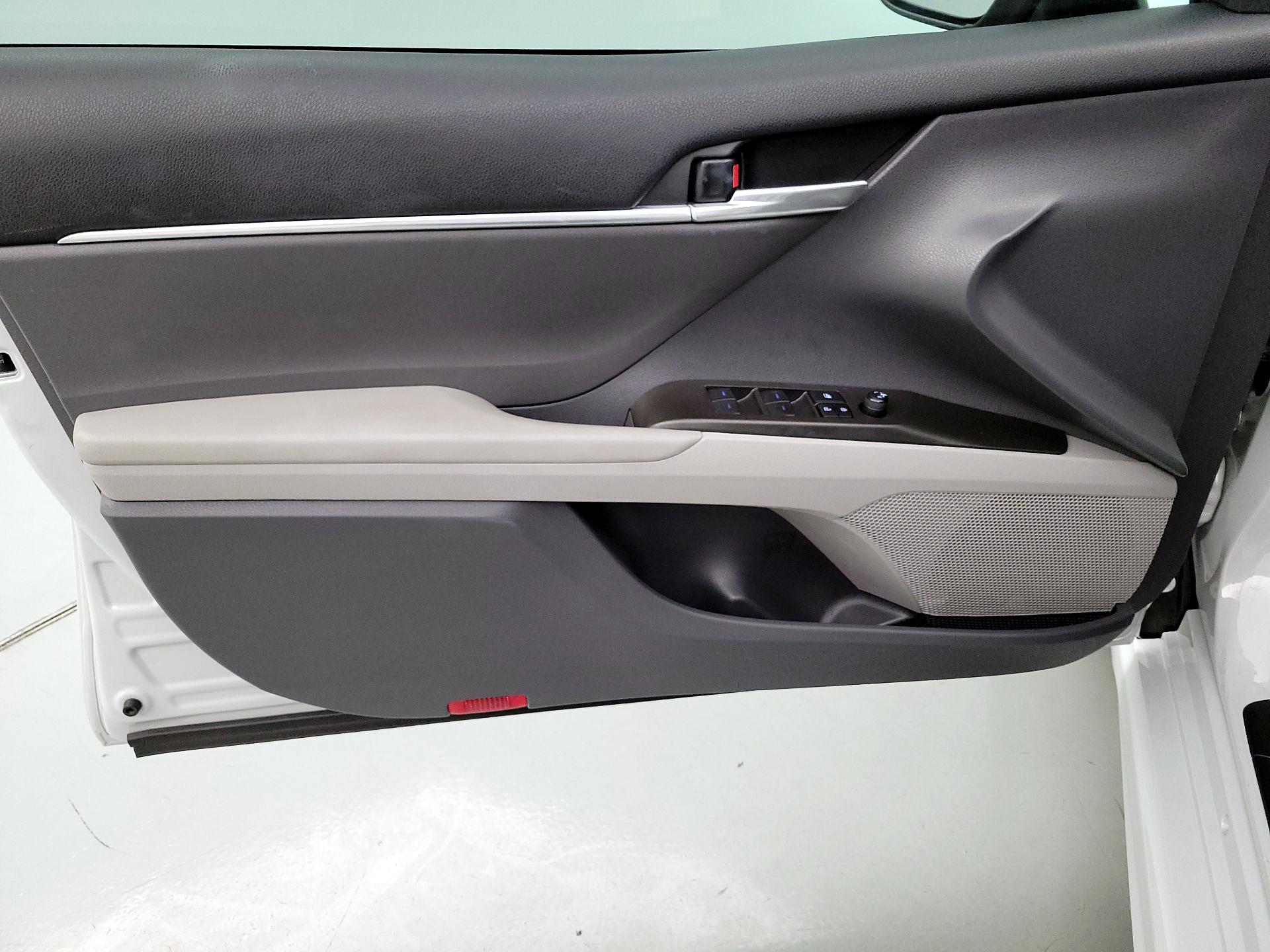 Thumbnail: 2023 Toyota Camry - 12