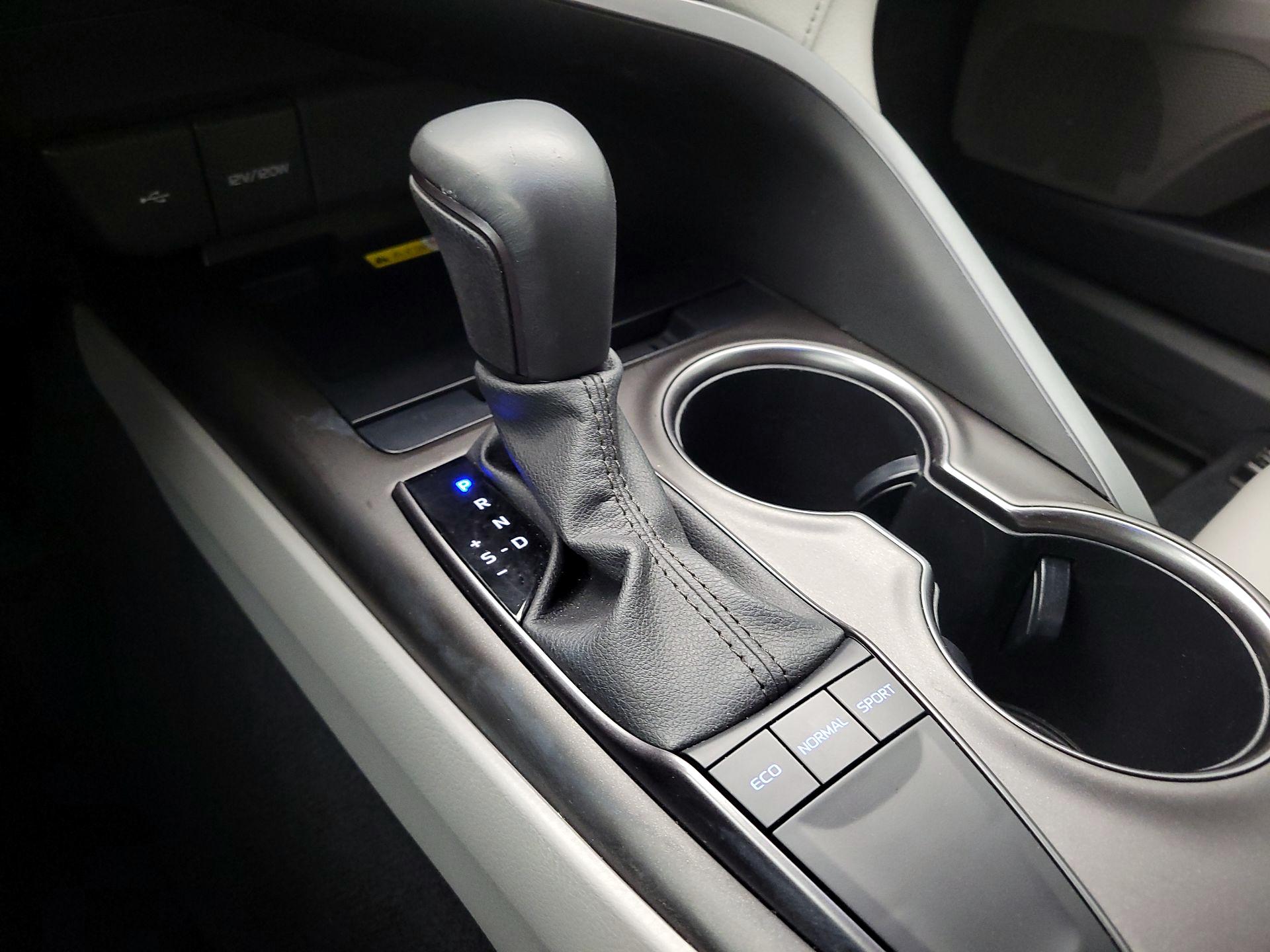 Thumbnail: 2023 Toyota Camry - 17