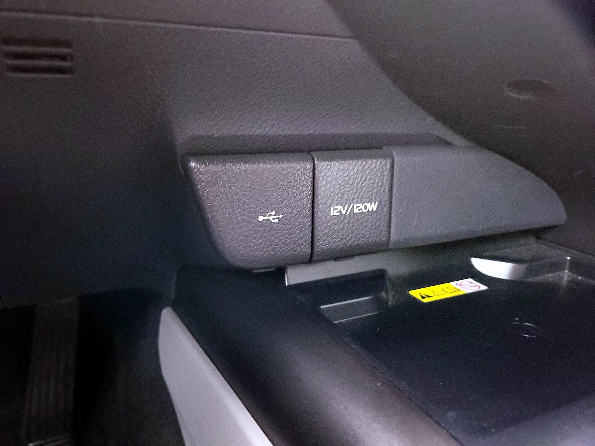 Thumbnail: 2023 Toyota Camry - 18