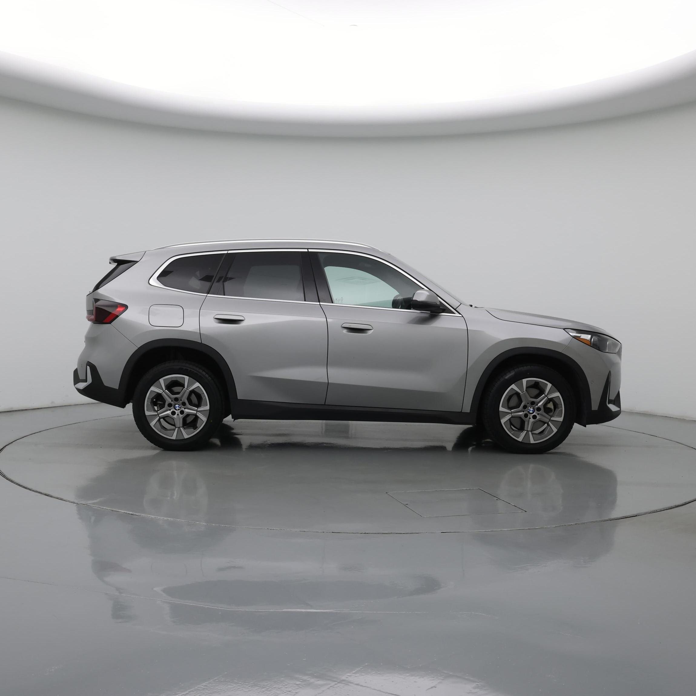 Thumbnail: 2023 BMW X1 - 7