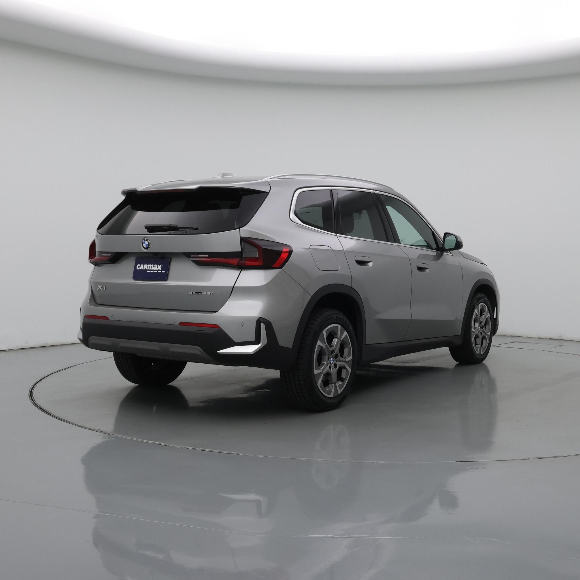 Thumbnail: 2023 BMW X1 - 8