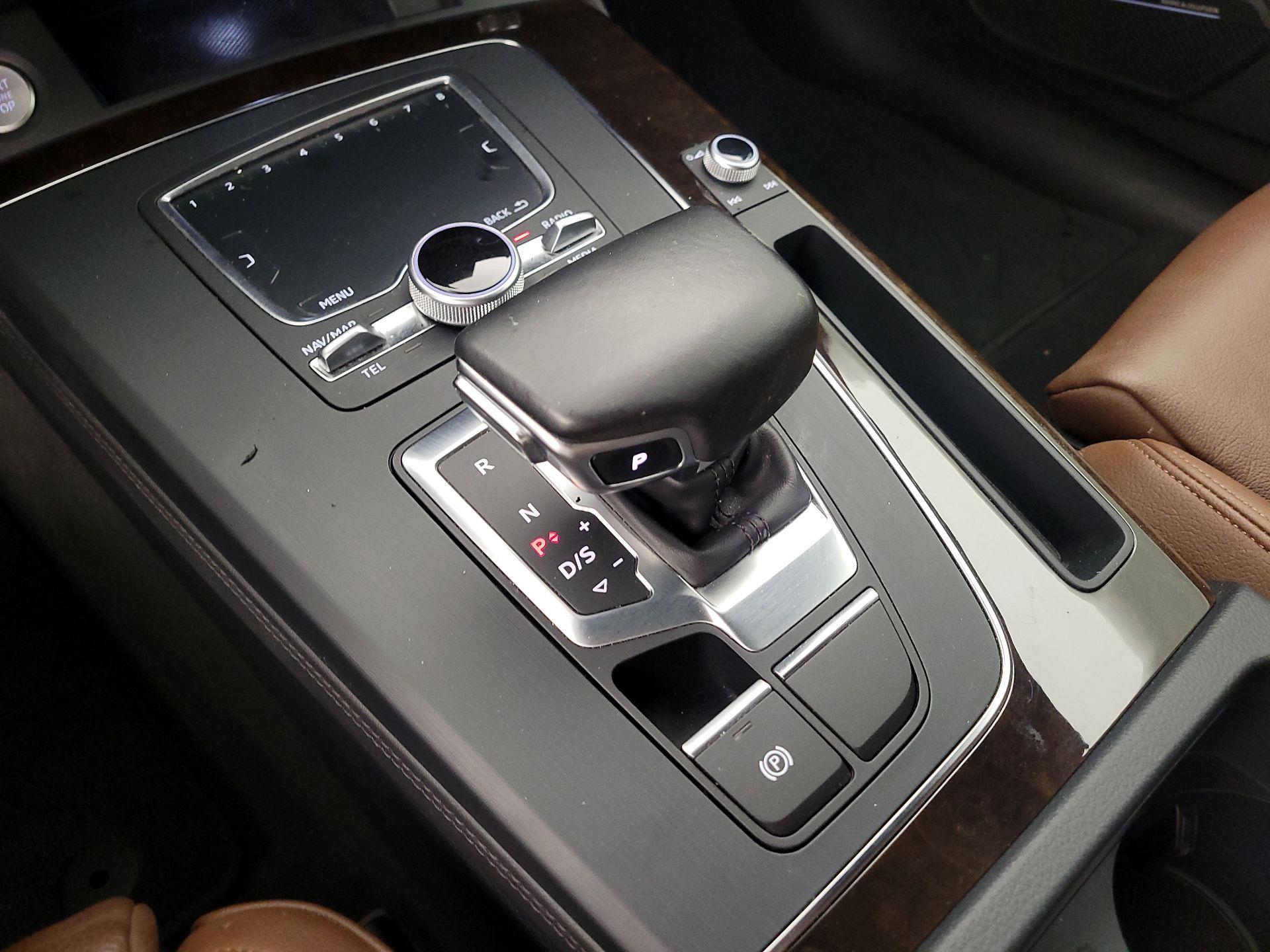 Thumbnail: 2019 Audi Q5 - 18
