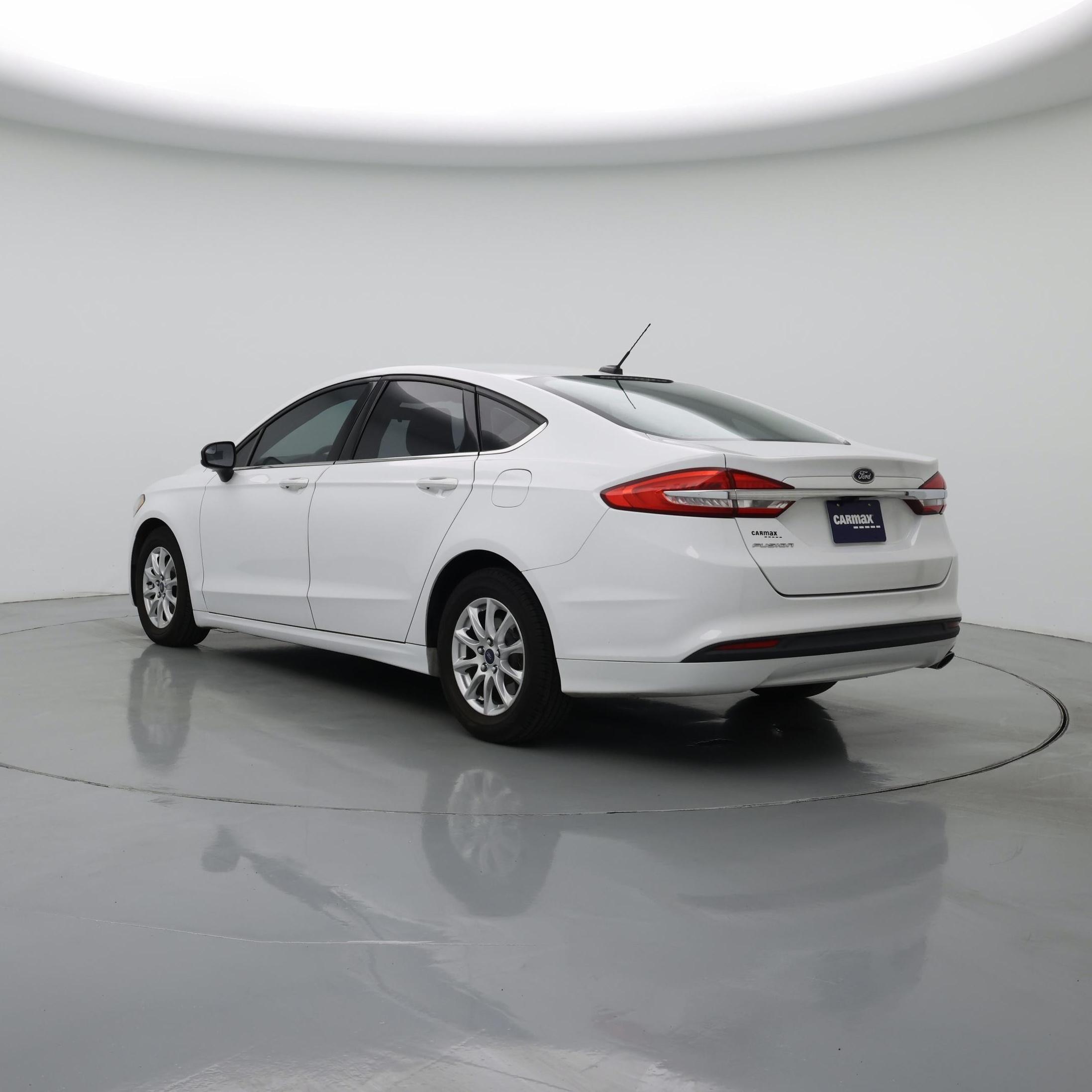 Thumbnail: 2017 Ford Fusion - 2