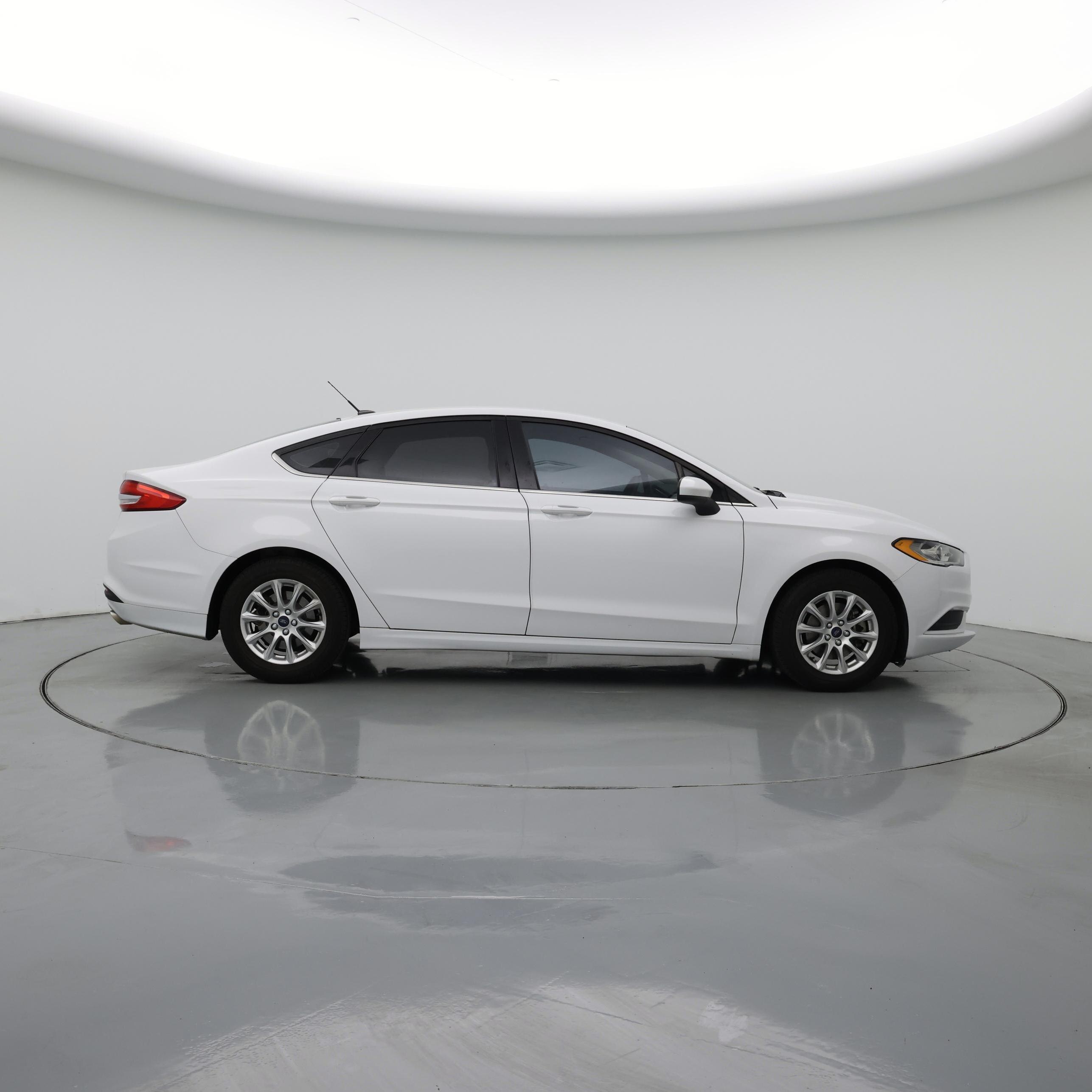 Thumbnail: 2017 Ford Fusion - 7