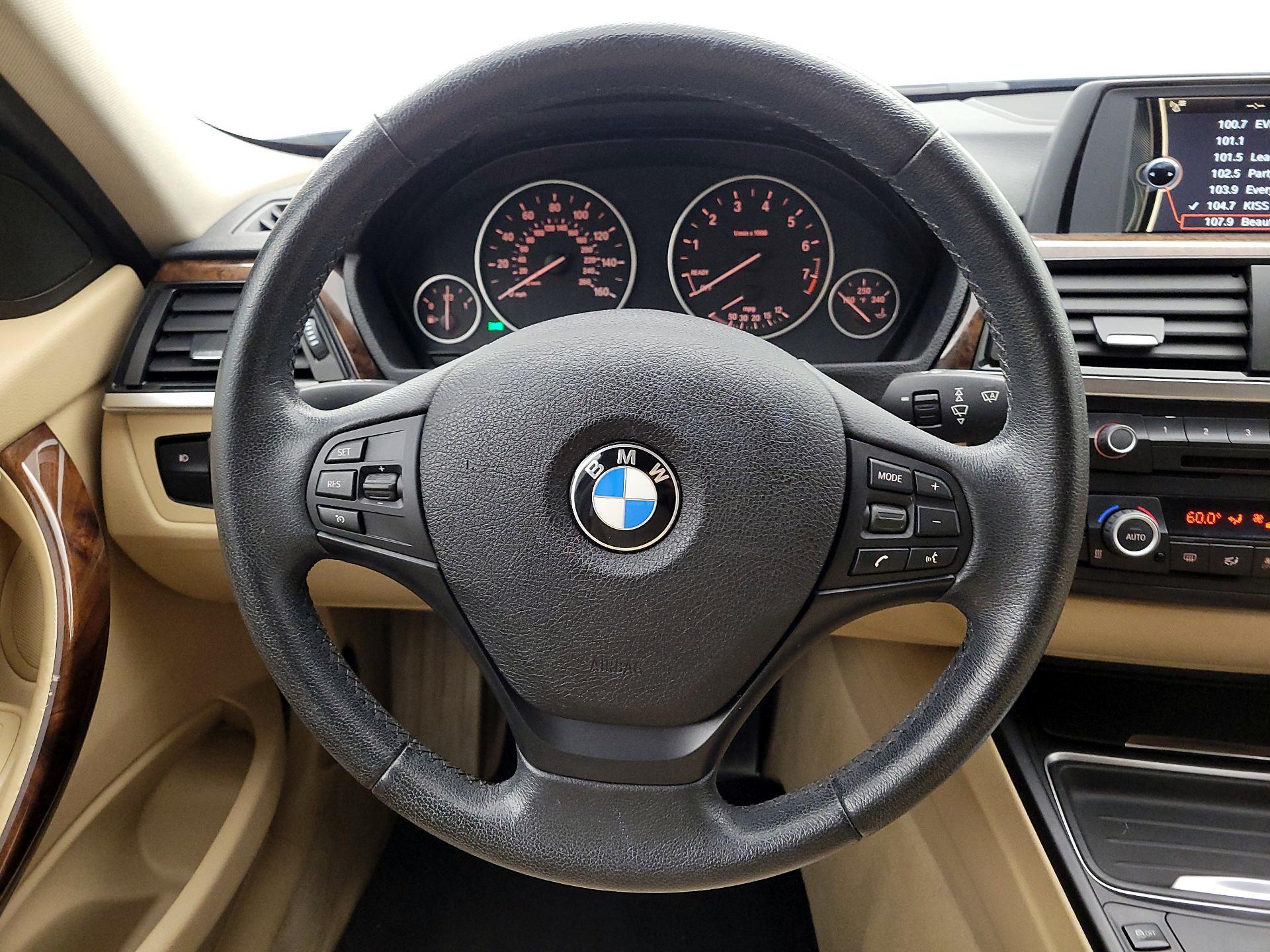 Thumbnail: 2014 BMW 3 Series - 10