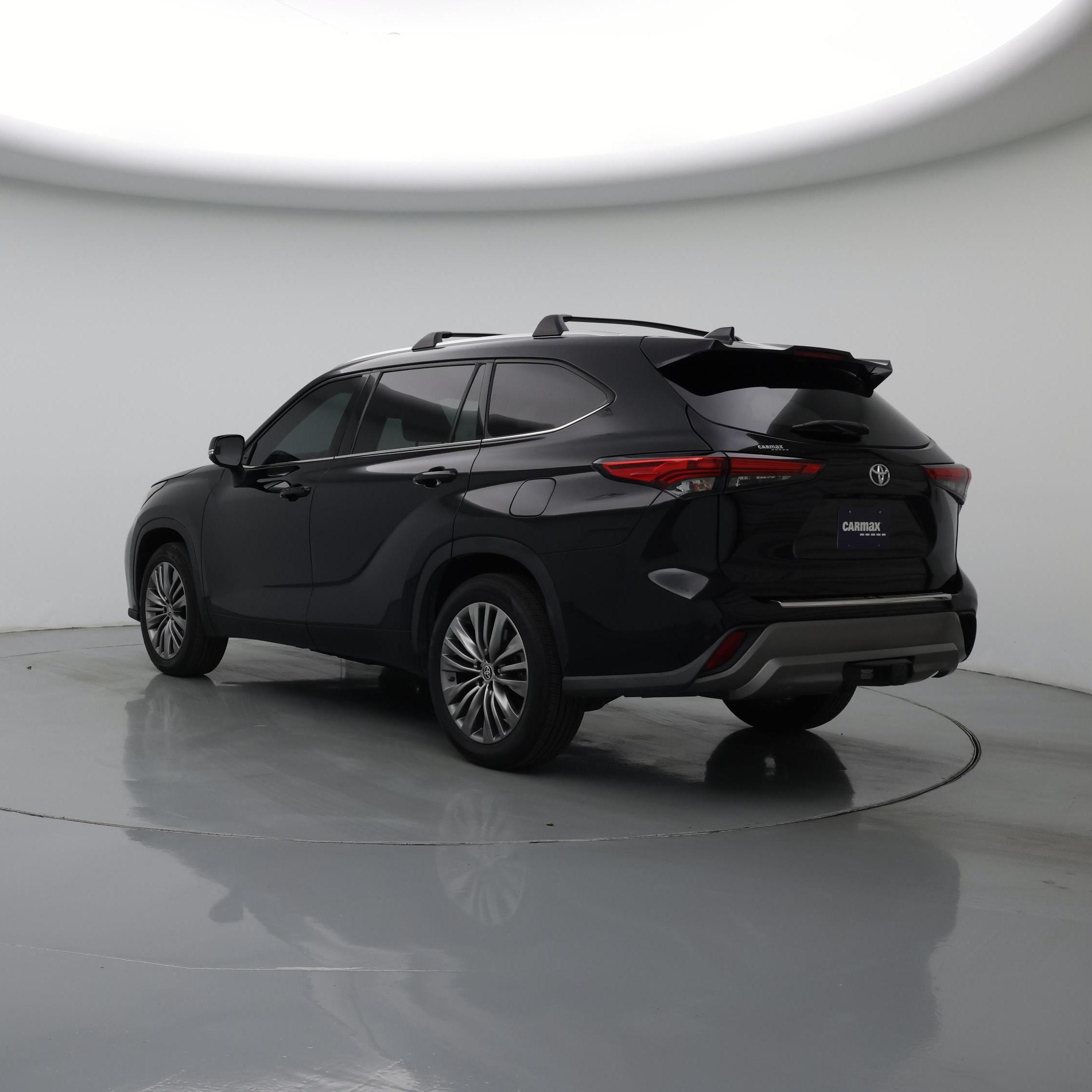 Thumbnail: 2021 Toyota Highlander - 2