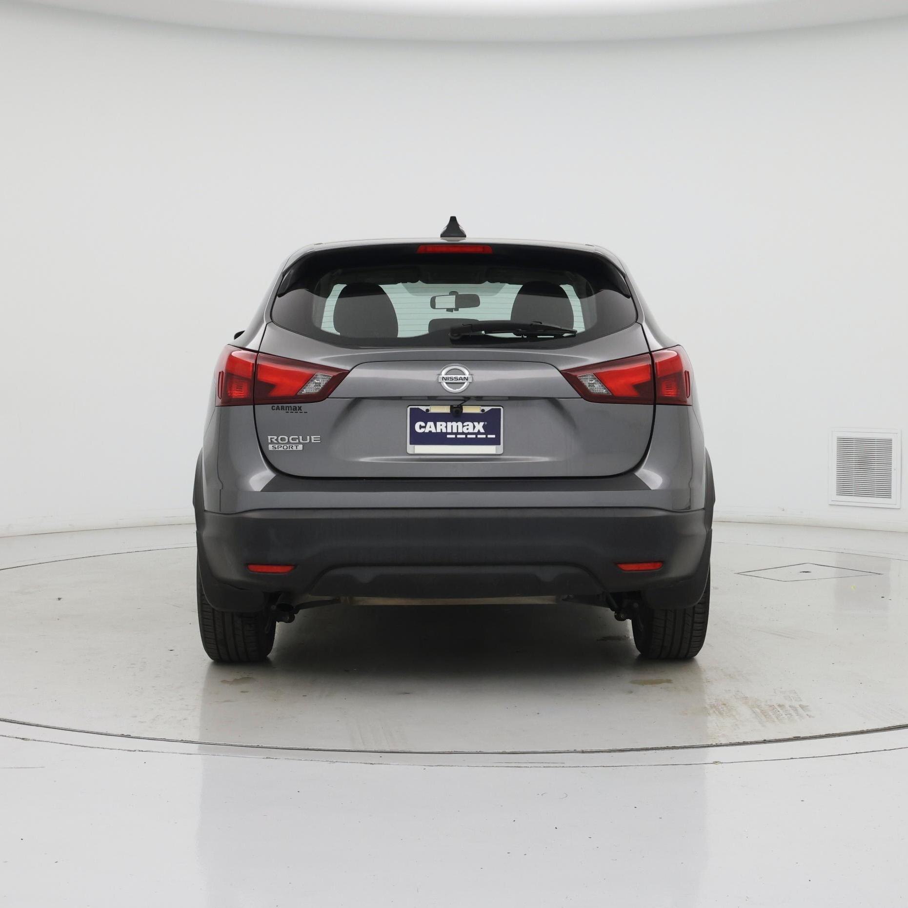 Thumbnail: 2017 Nissan Rogue Sport - 6