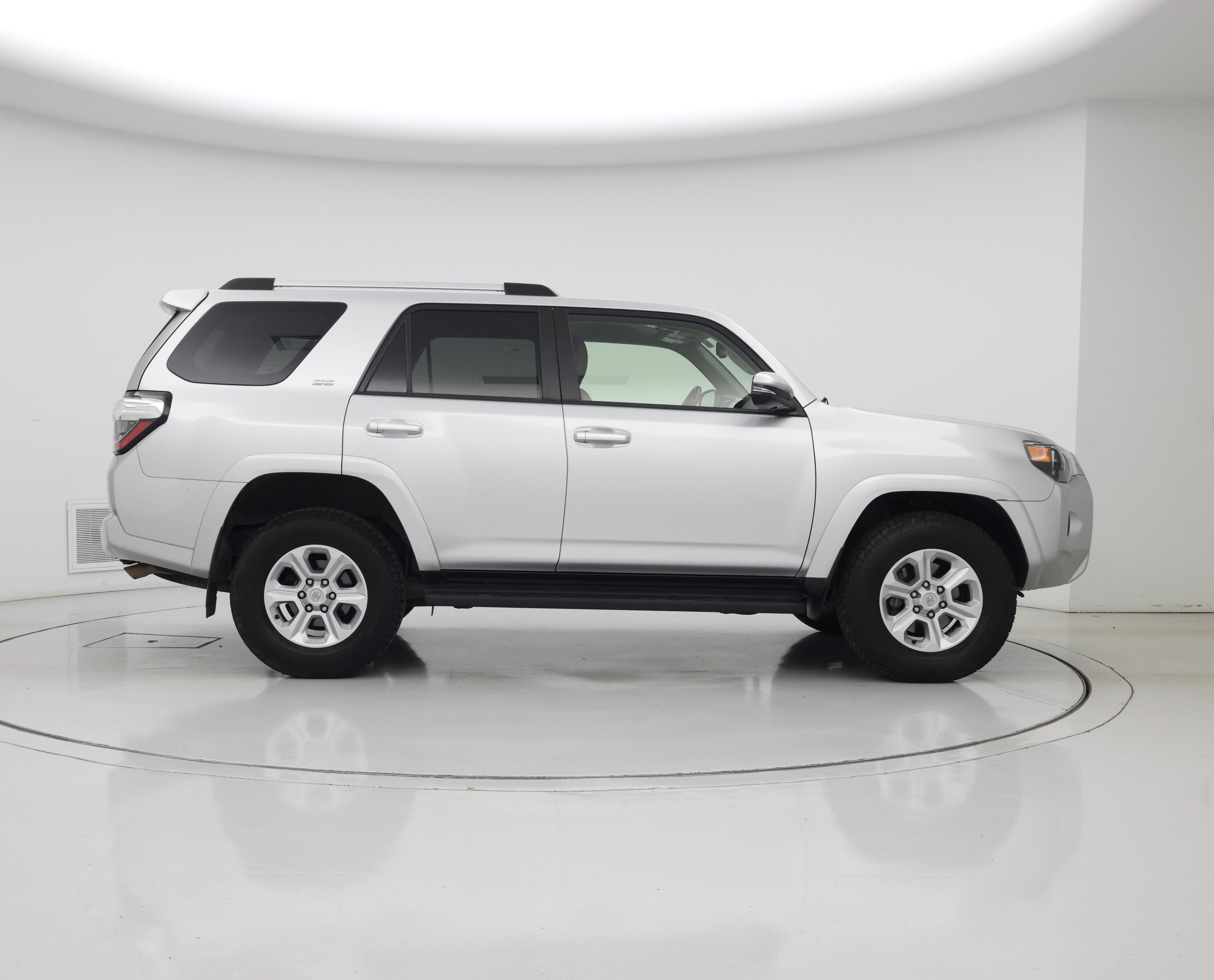 Thumbnail: 2022 Toyota 4Runner - 7