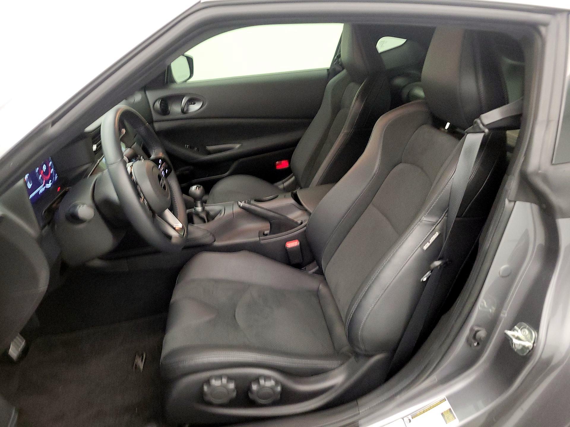 Thumbnail: 2025 Nissan Z - 11