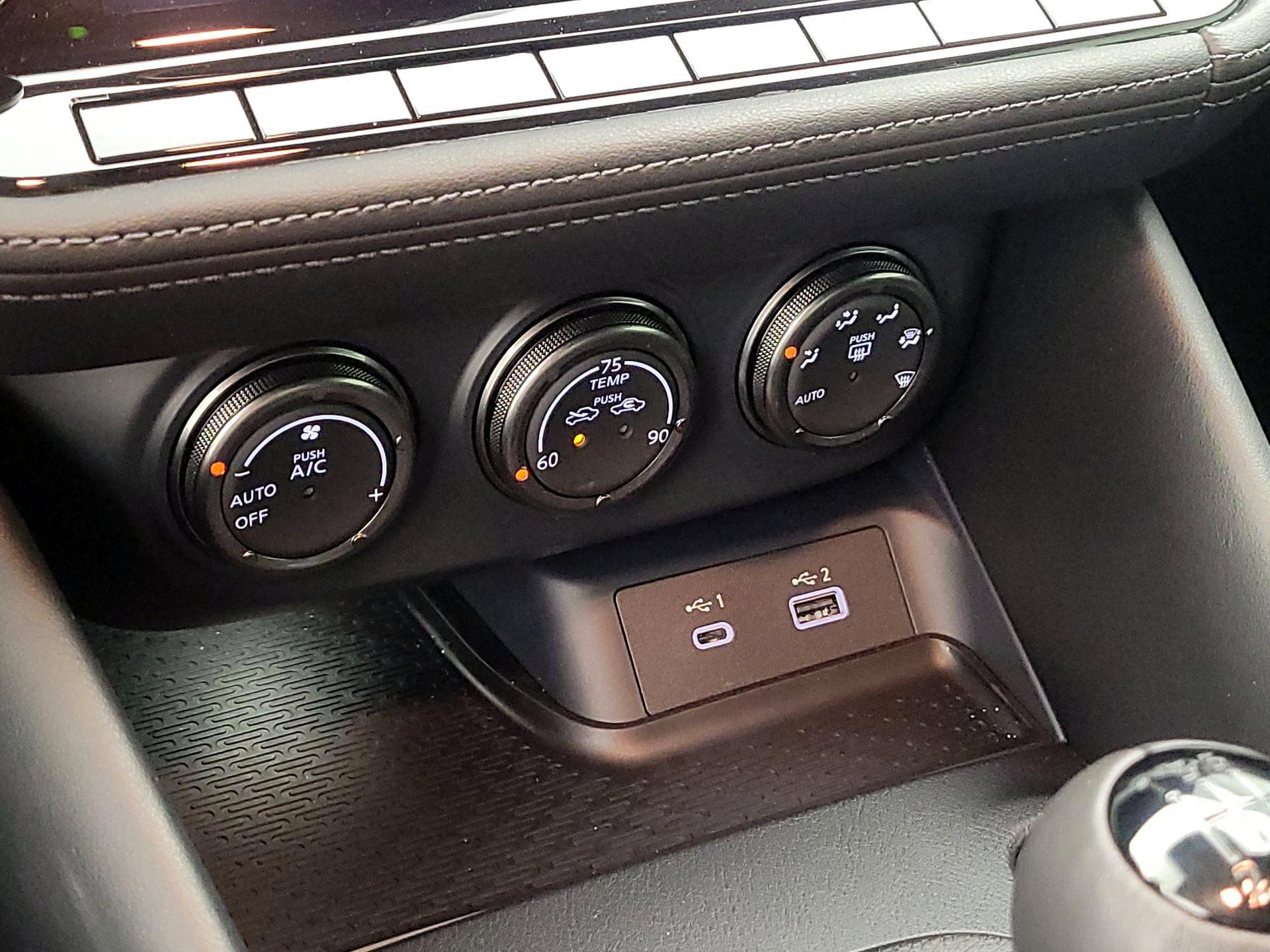 Thumbnail: 2025 Nissan Z - 17