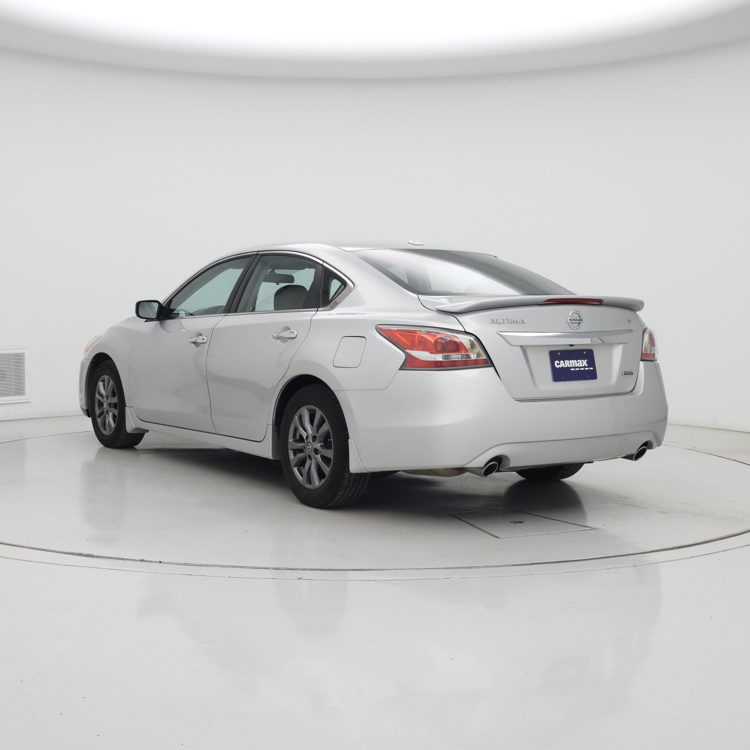 Thumbnail: 2015 Nissan Altima - 2