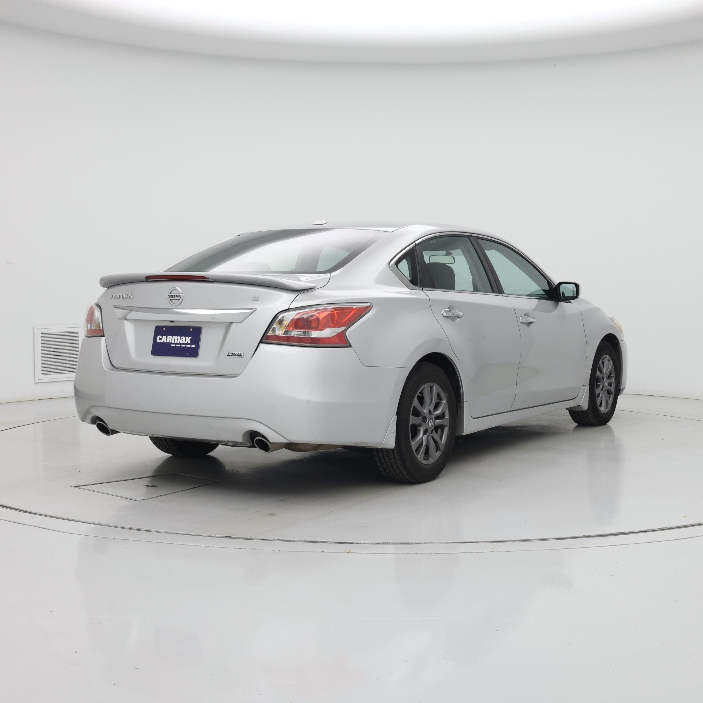 Thumbnail: 2015 Nissan Altima - 8
