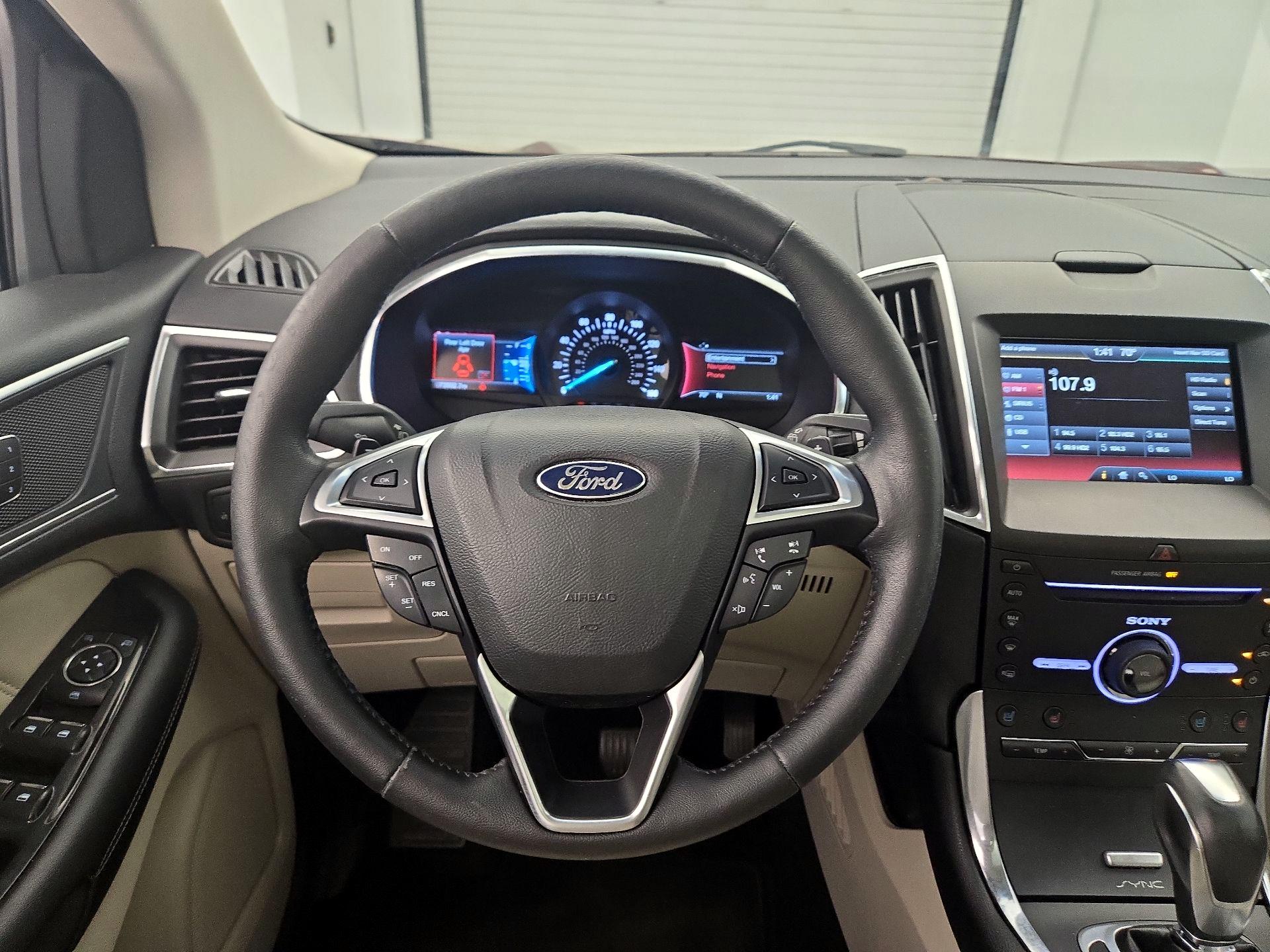 Thumbnail: 2015 Ford Edge - 10