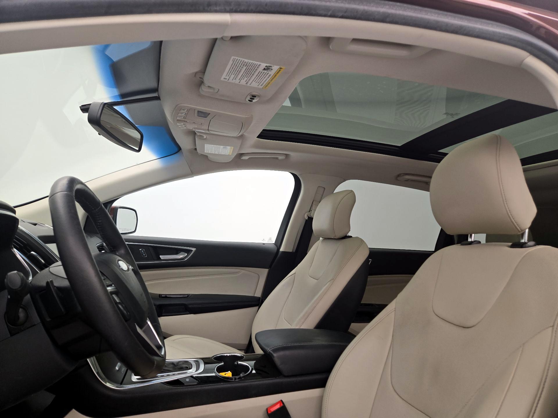 Thumbnail: 2015 Ford Edge - 19