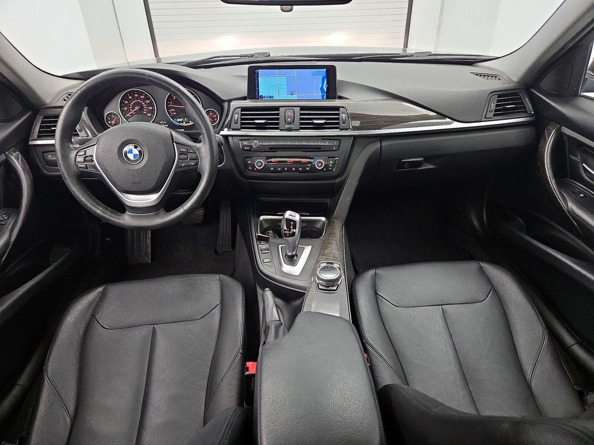 Thumbnail: 2015 BMW 3 Series - 9