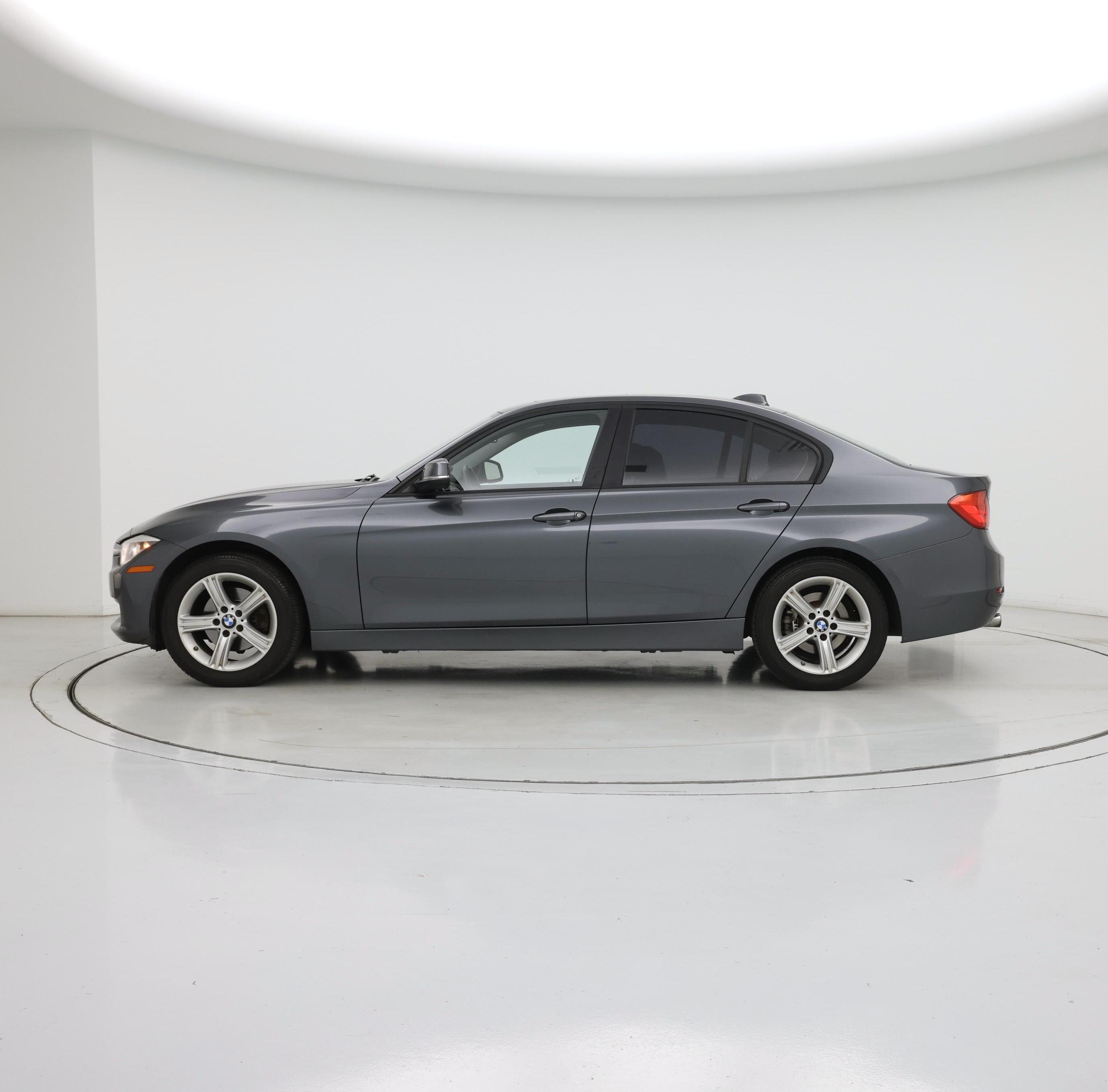 Thumbnail: 2015 BMW 3 Series - 3