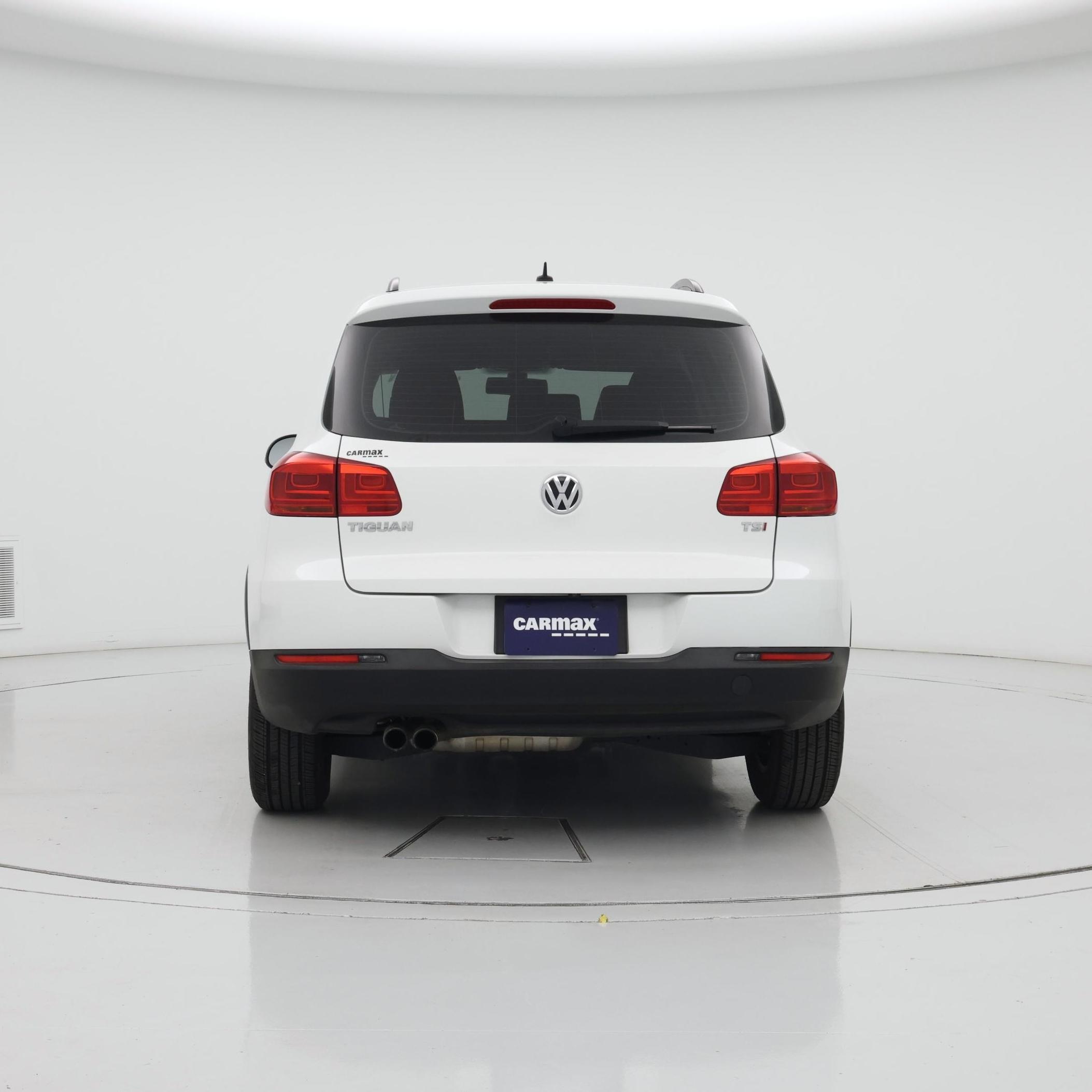 Thumbnail: 2016 Volkswagen Tiguan - 6
