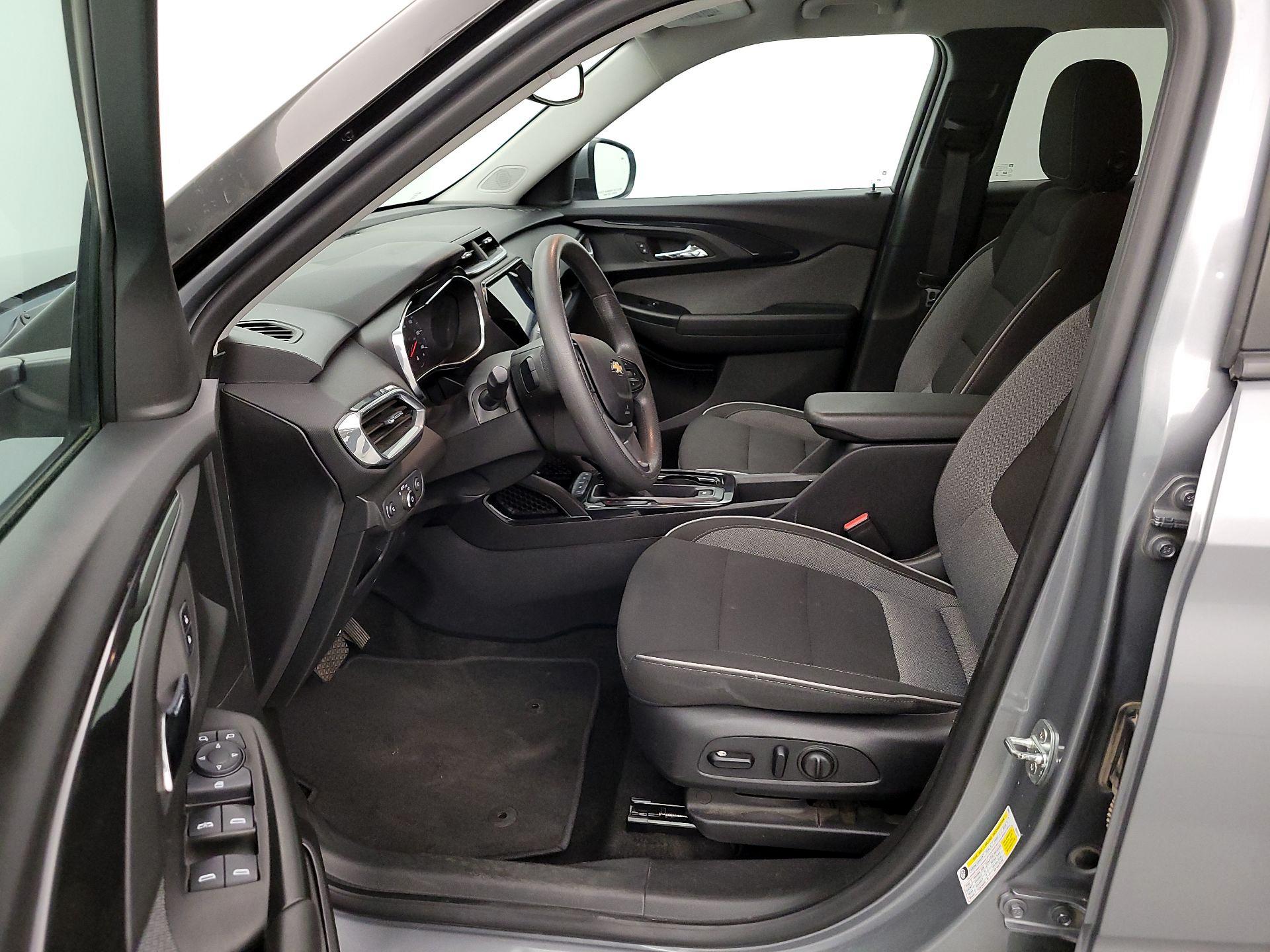 Thumbnail: 2023 Chevrolet TrailBlazer - 11