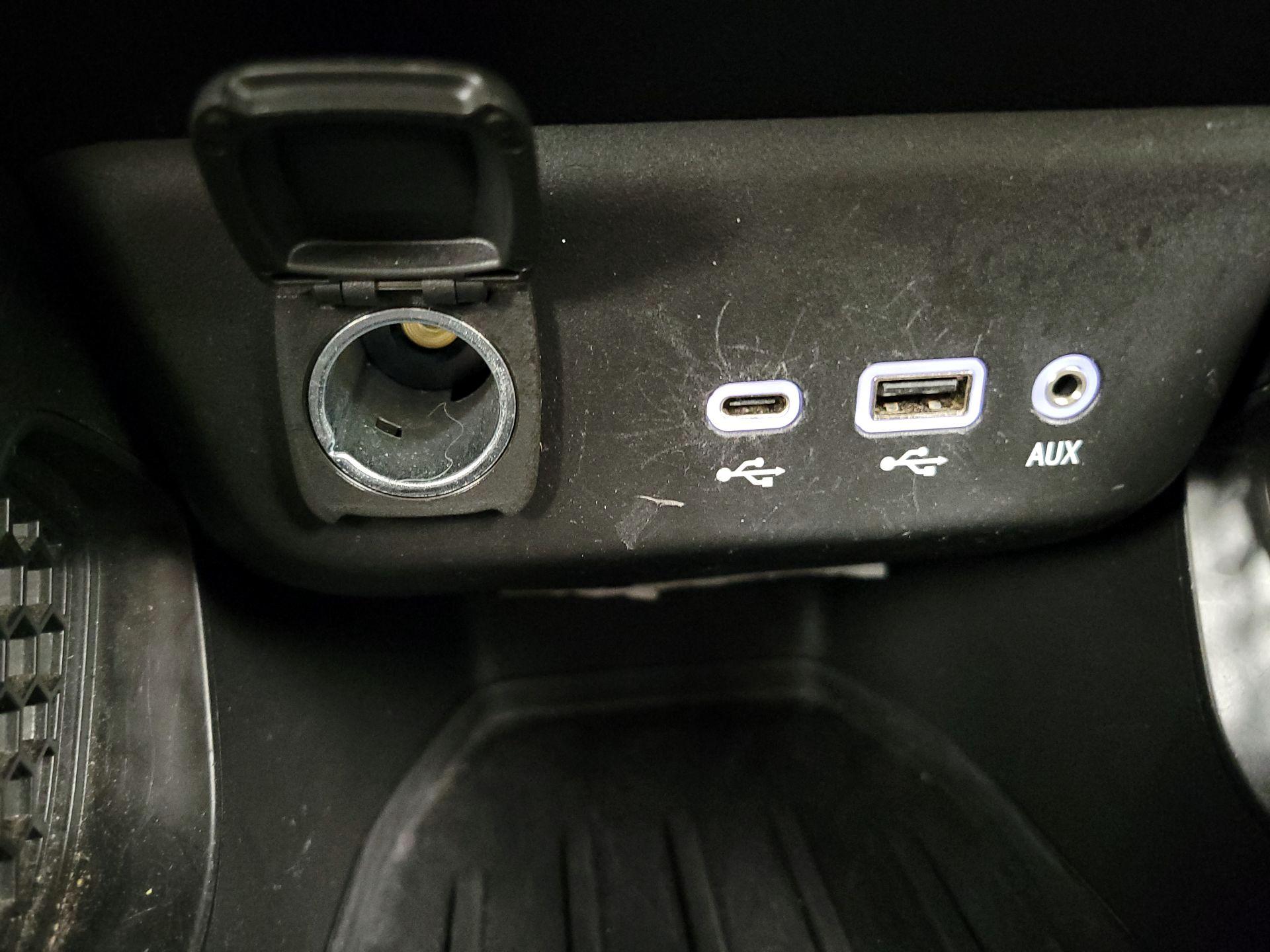 Thumbnail: 2023 Chevrolet TrailBlazer - 18