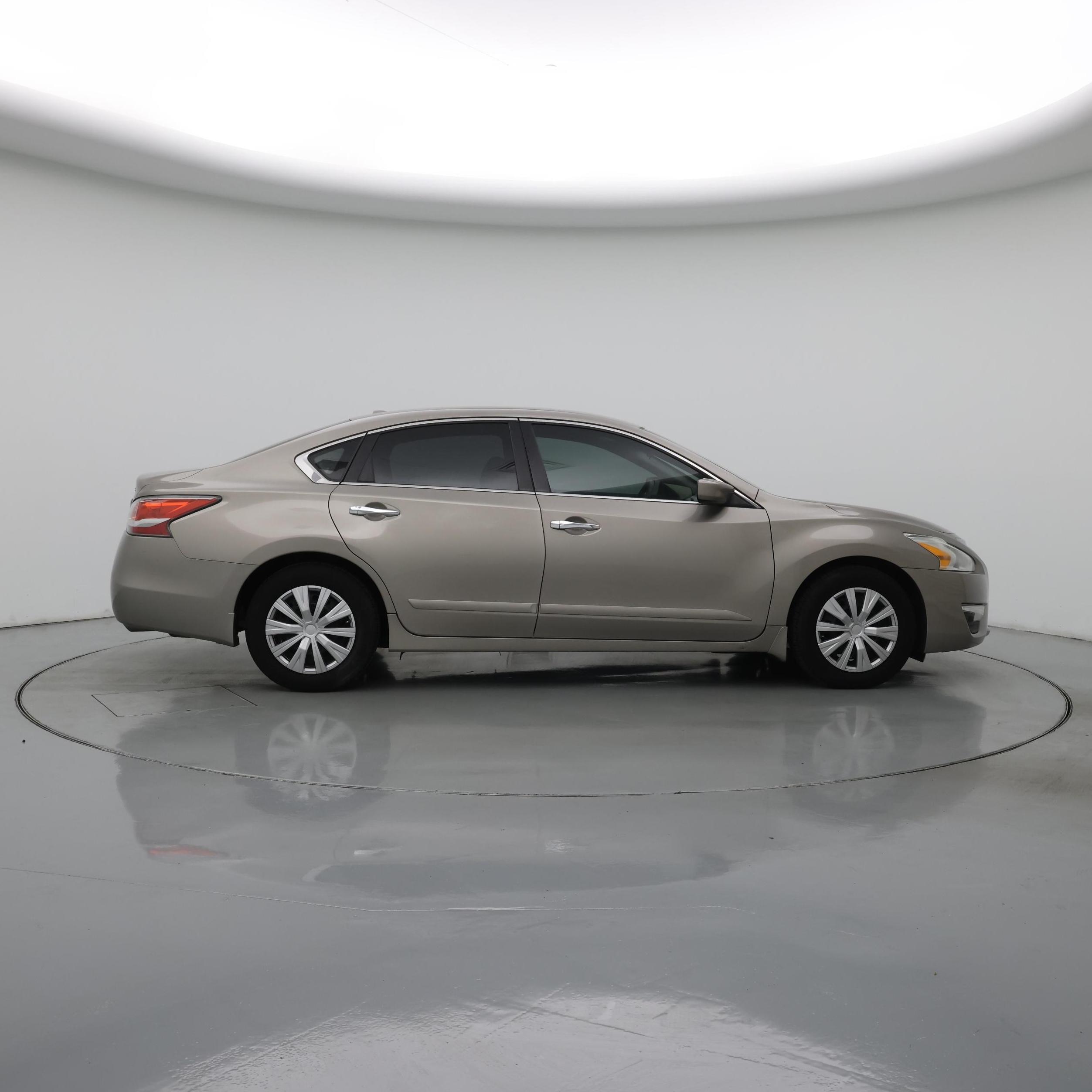 Thumbnail: 2014 Nissan Altima - 7