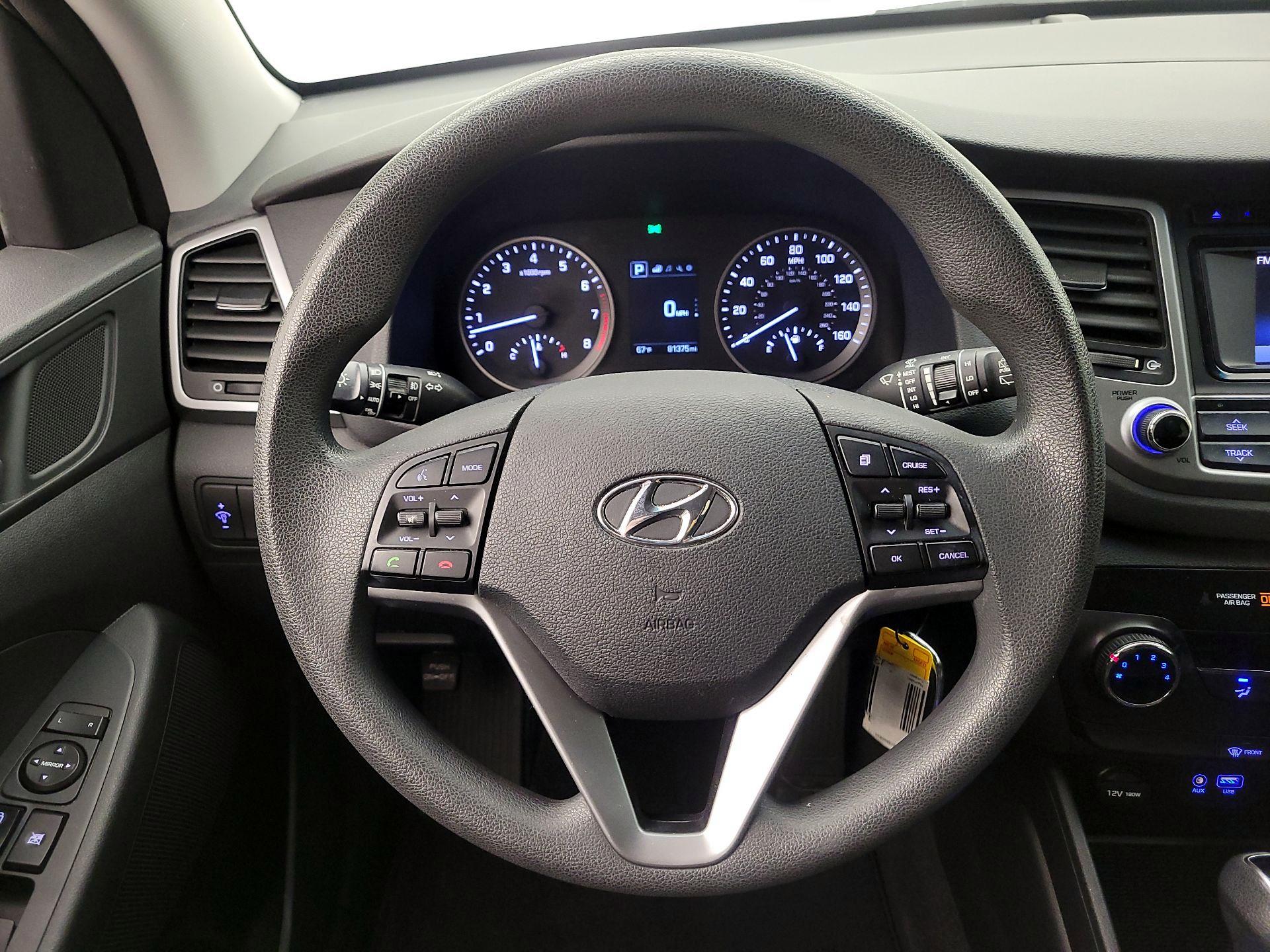 Thumbnail: 2016 Hyundai Tucson - 10