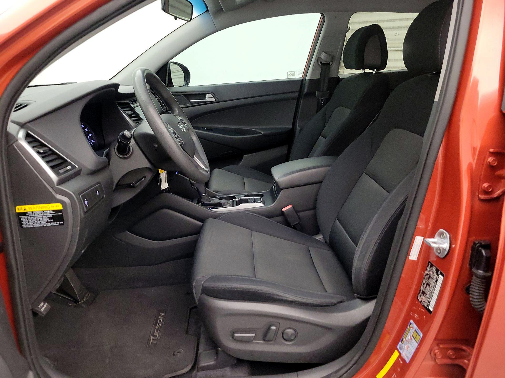 Thumbnail: 2016 Hyundai Tucson - 11