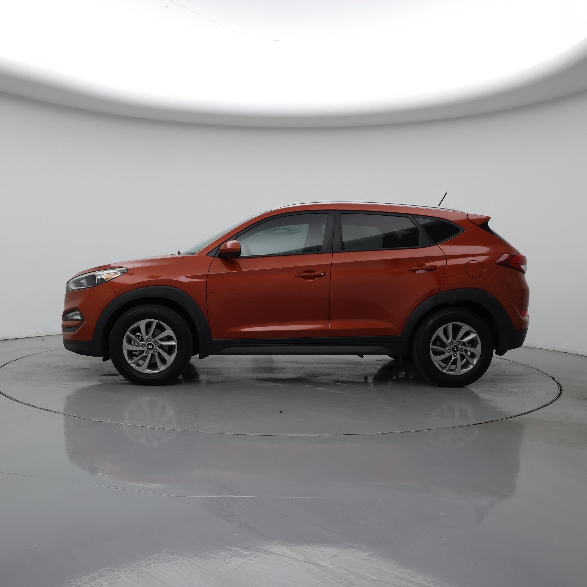 Thumbnail: 2016 Hyundai Tucson - 3