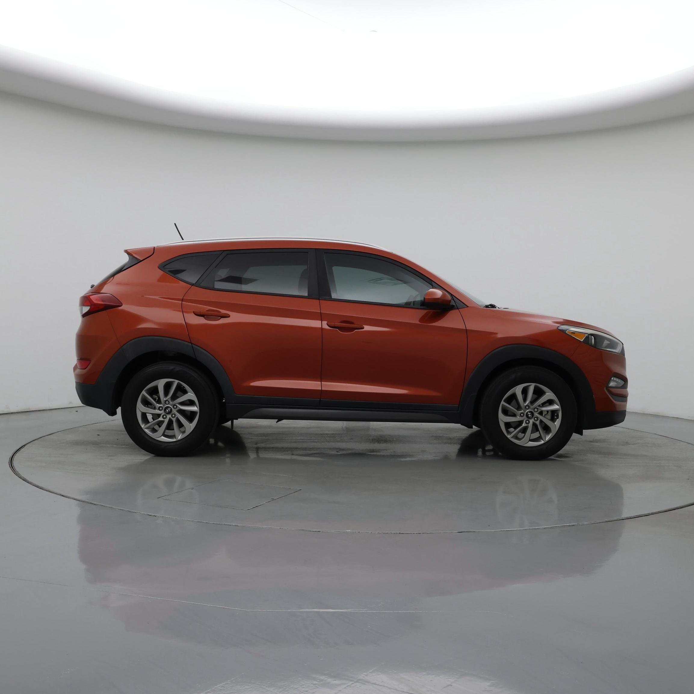 Thumbnail: 2016 Hyundai Tucson - 7